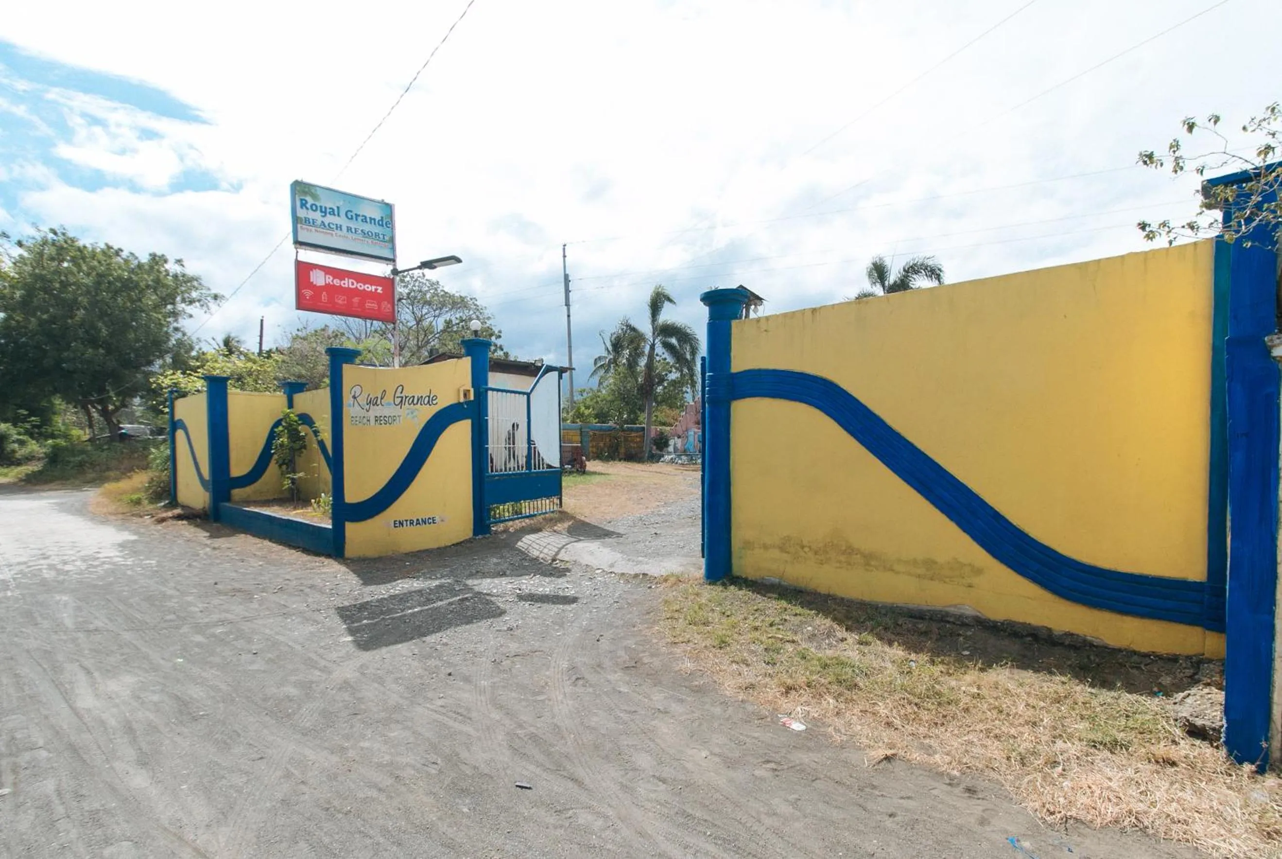 Property building in RedDoorz at Royal Grande Beach Resort Batangas