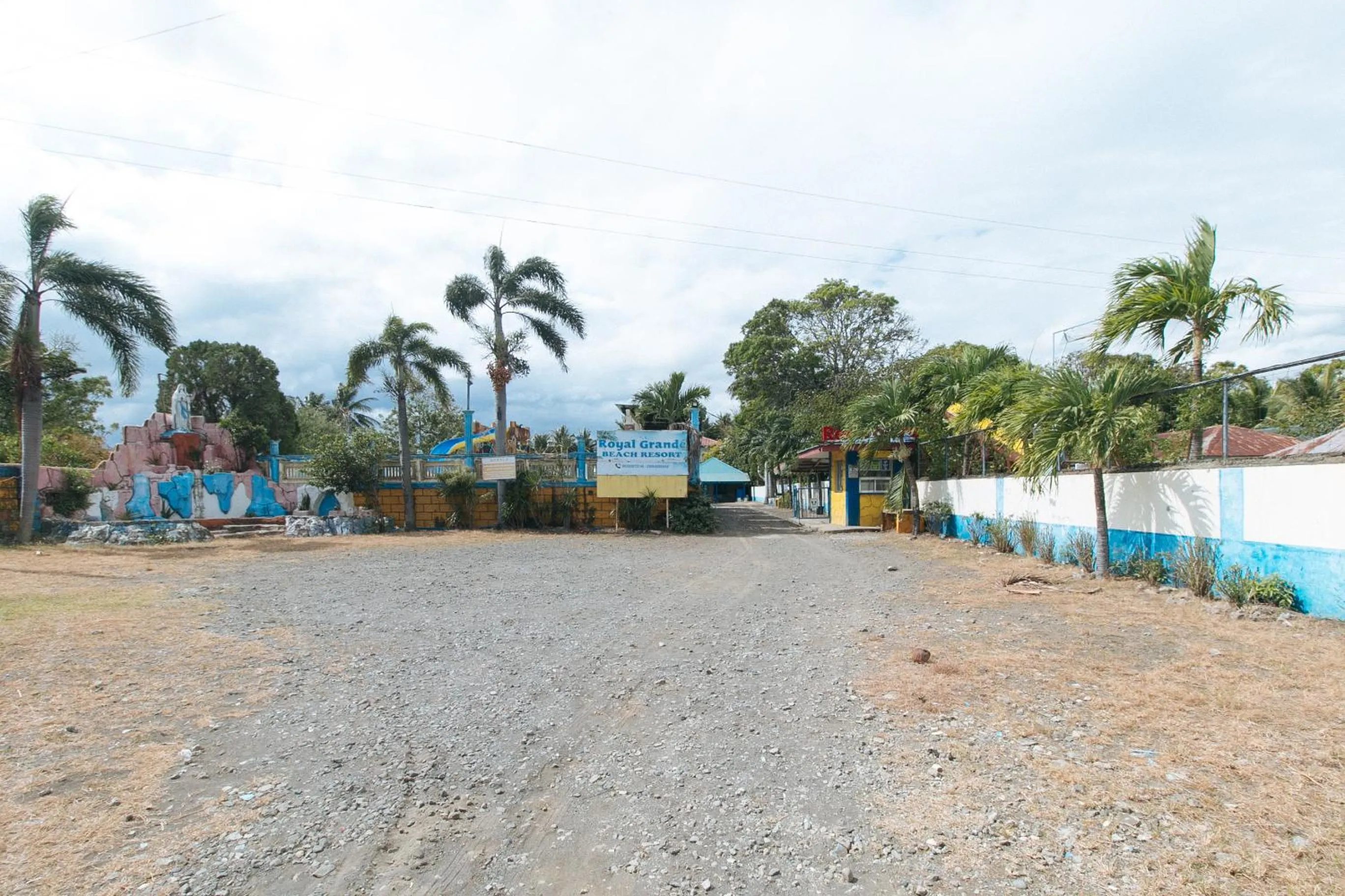 Beach in RedDoorz at Royal Grande Beach Resort Batangas