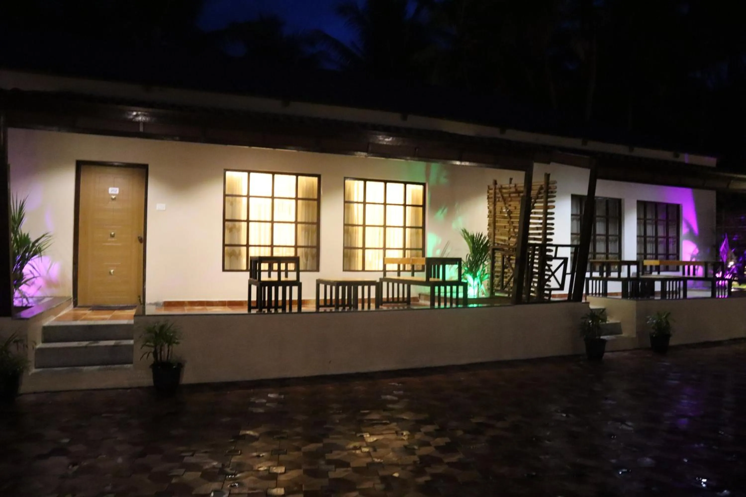 Facade/entrance in Royal Destiny Resort