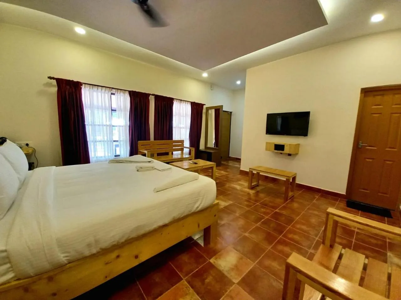 Photo of the whole room, Bed in Royal Destiny Resort