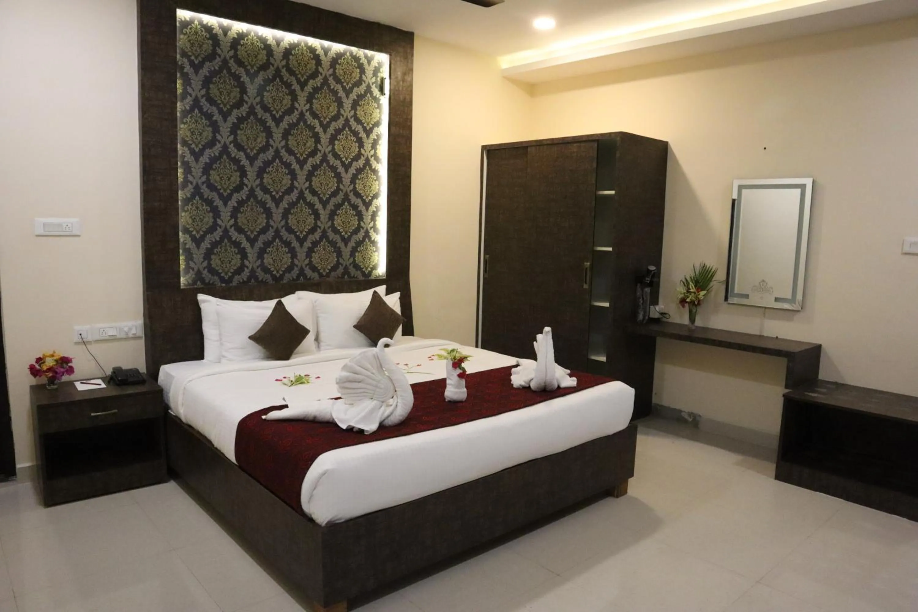 Bedroom, Bed in Royal Destiny Resort