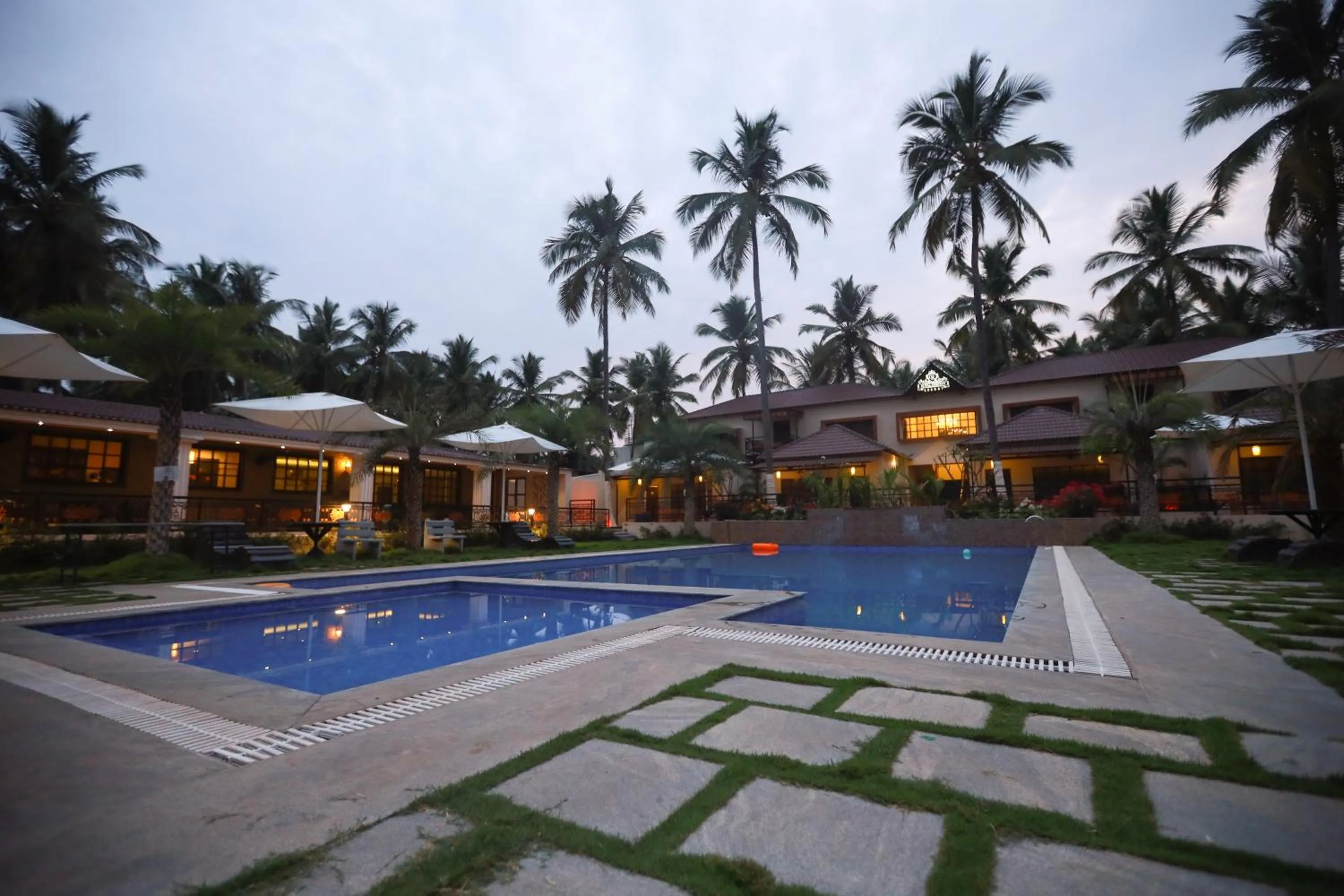 Swimming pool in Royal Destiny Resort