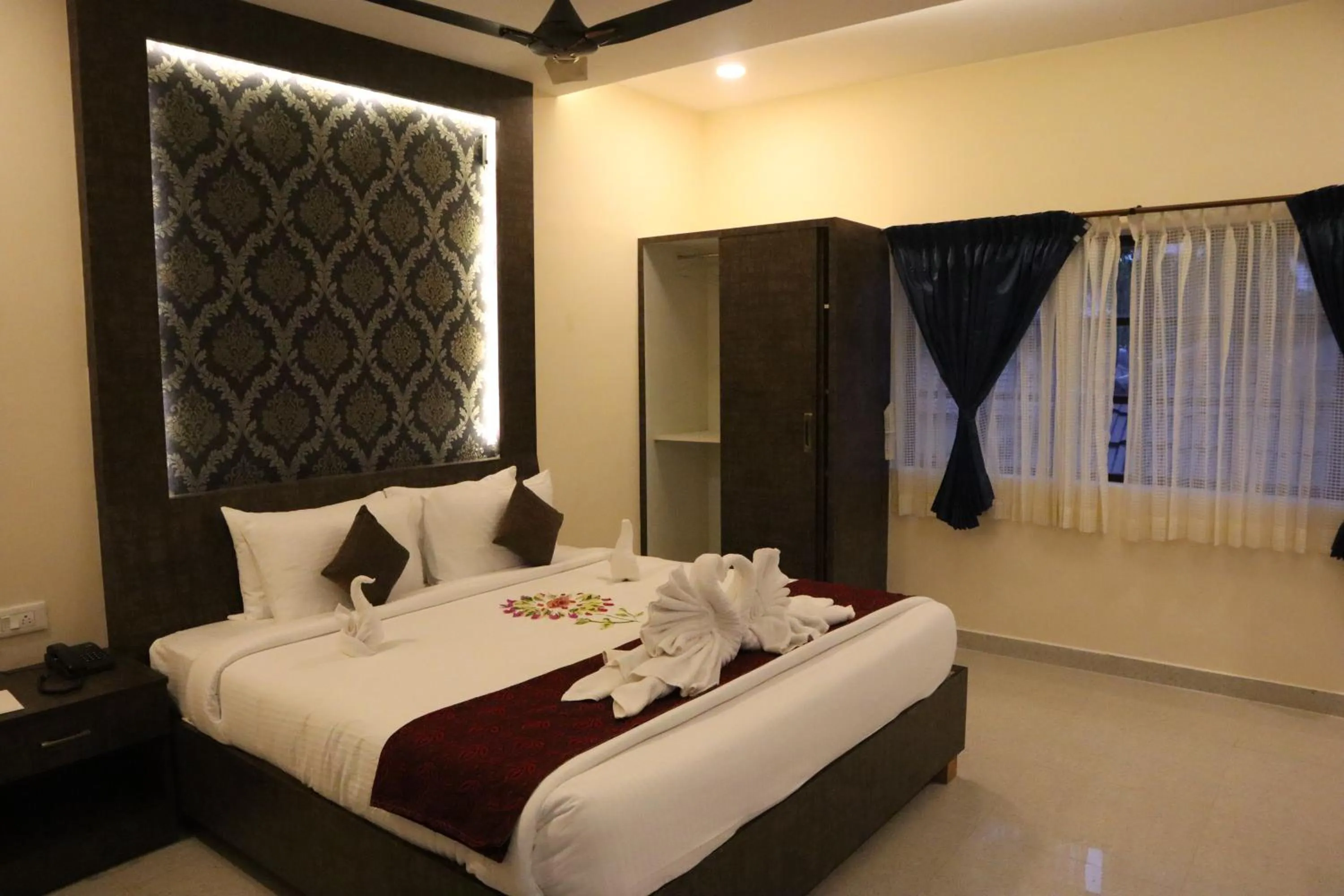 Bedroom, Bed in Royal Destiny Resort