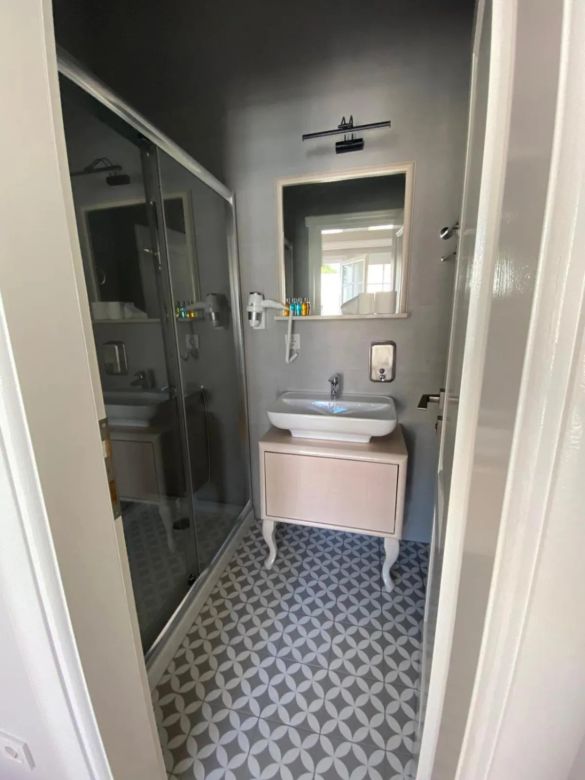 White Island Boutique Otel