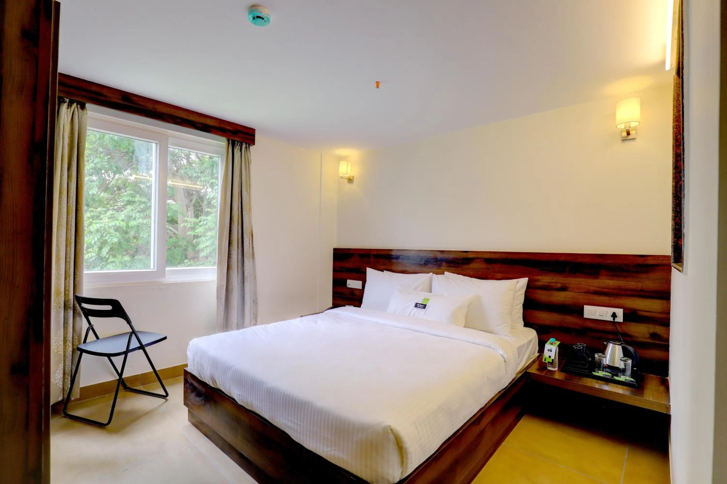 Photo of the whole room, Bed in MySpace Express GD Inn