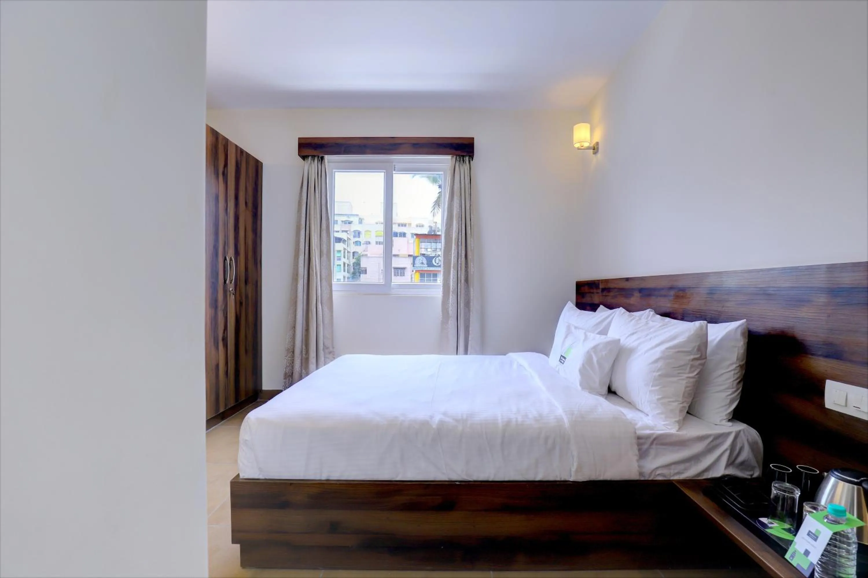 Bed in MySpace Express GD Inn