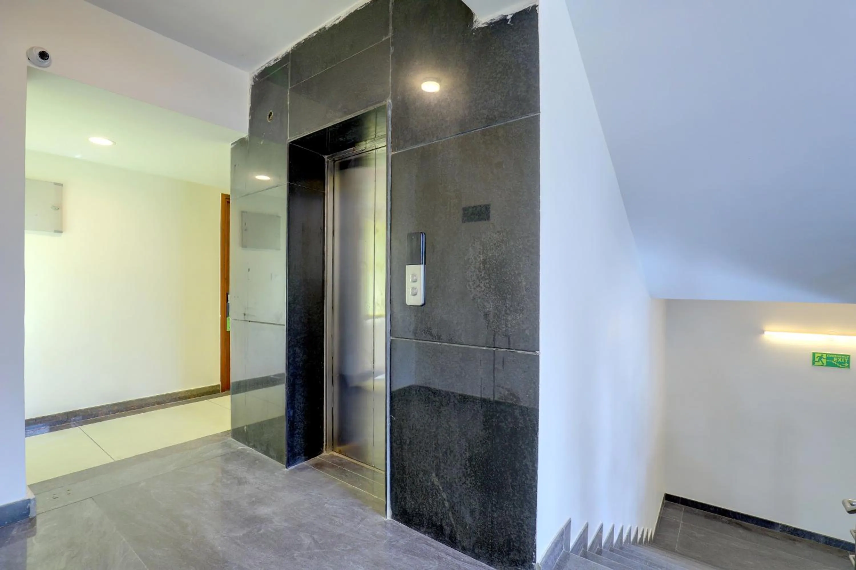 elevator in MySpace Express GD Inn