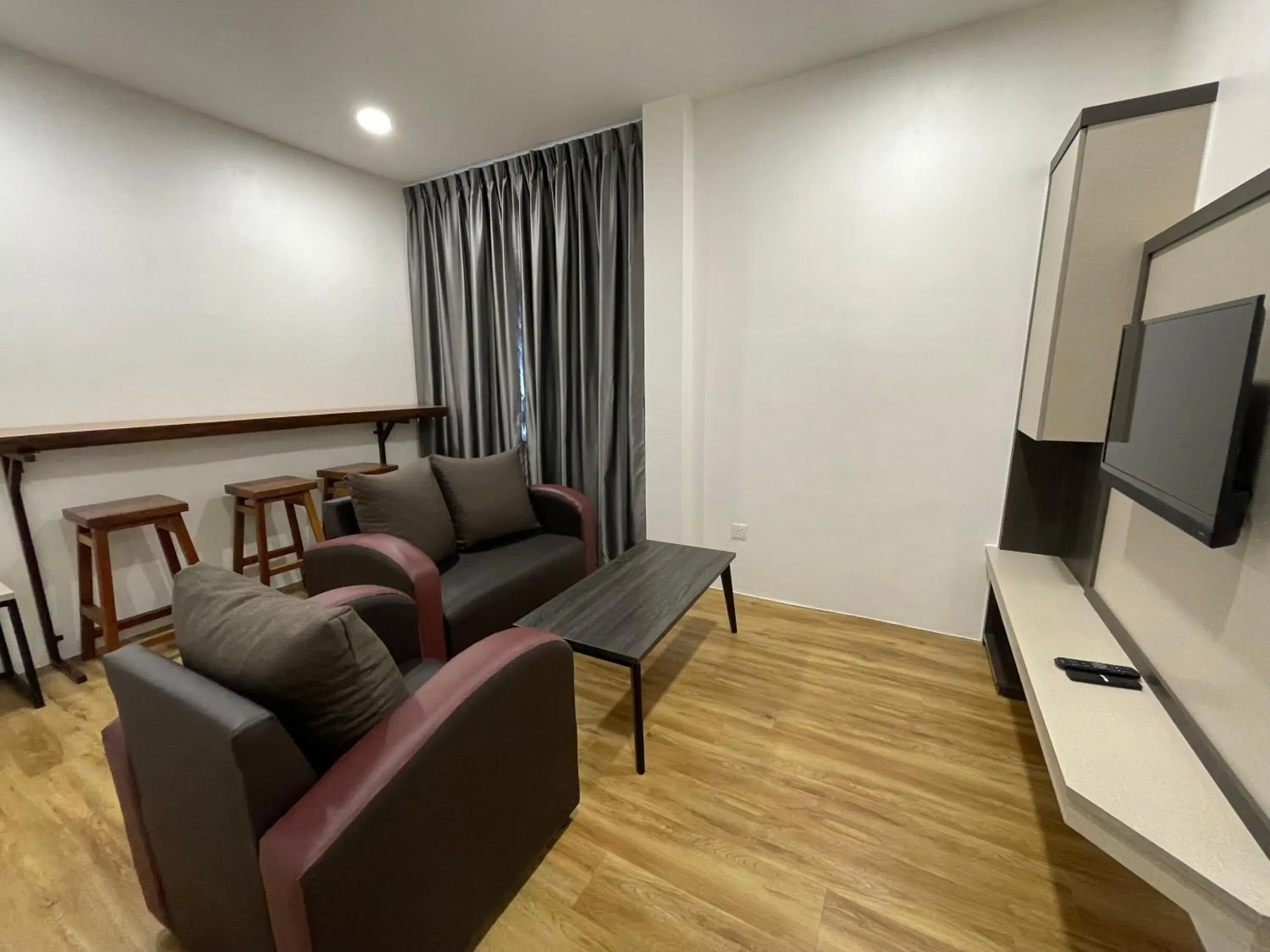 Standard Apartment in CA Homestay Standard Apartment in CA Homestay