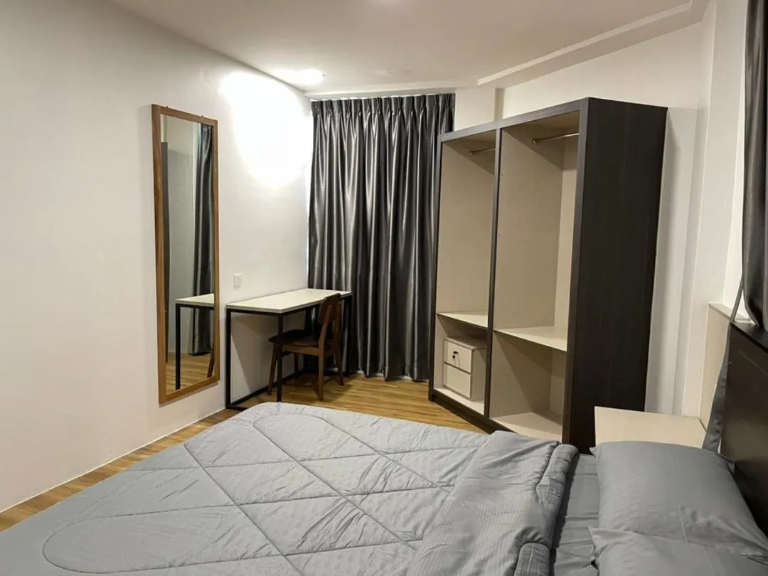 Bedroom, Bed in CA Homestay