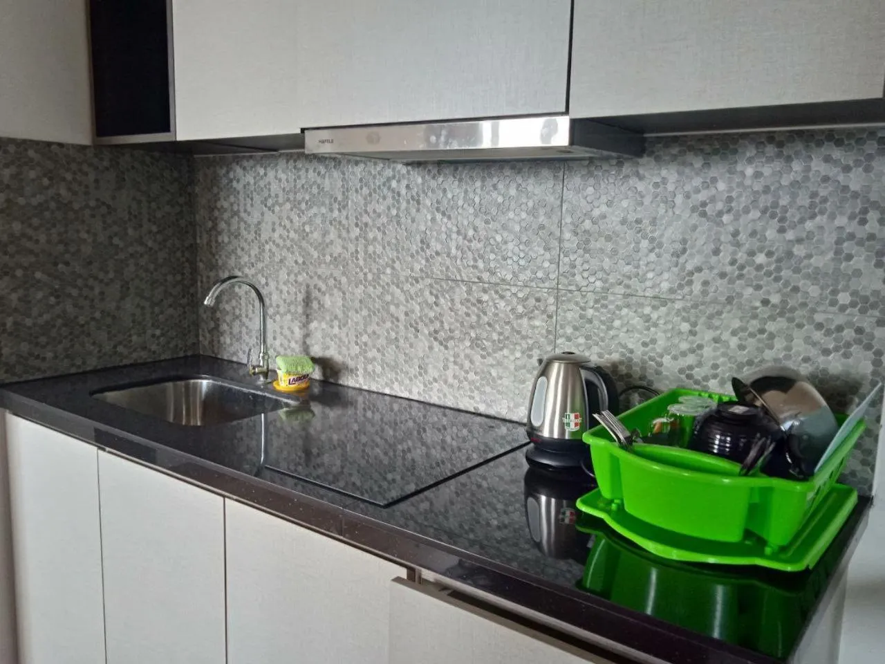 Kitchen or kitchenette in CA Homestay