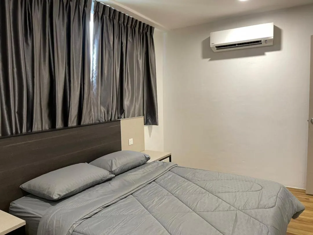 Bedroom, Bed in CA Homestay