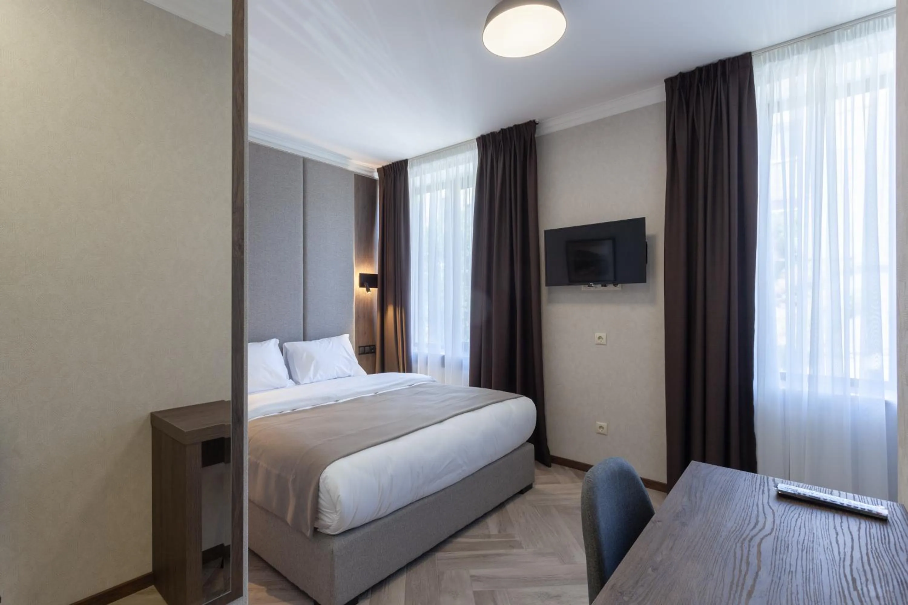 View (from property/room), Bed in Hotel Old Wall