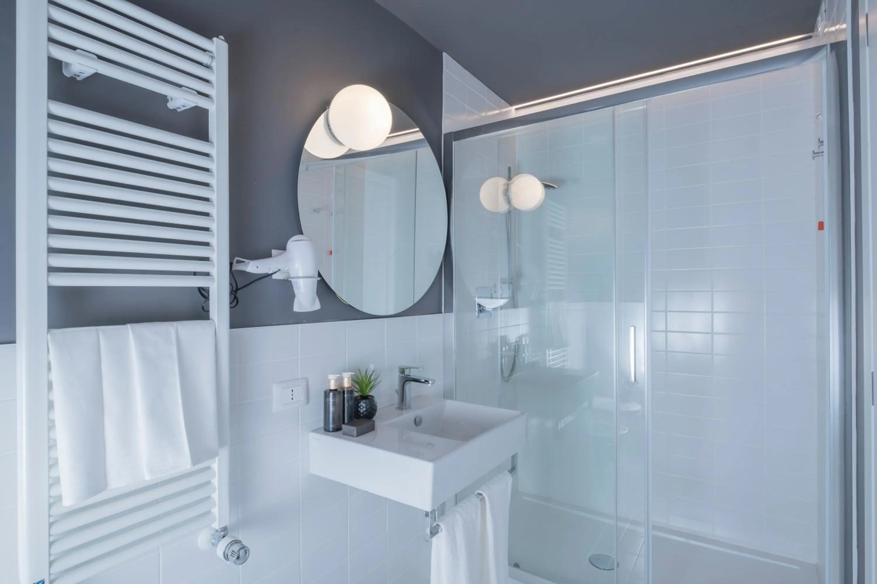 Bathroom in Camplus Hotel Roma Centro