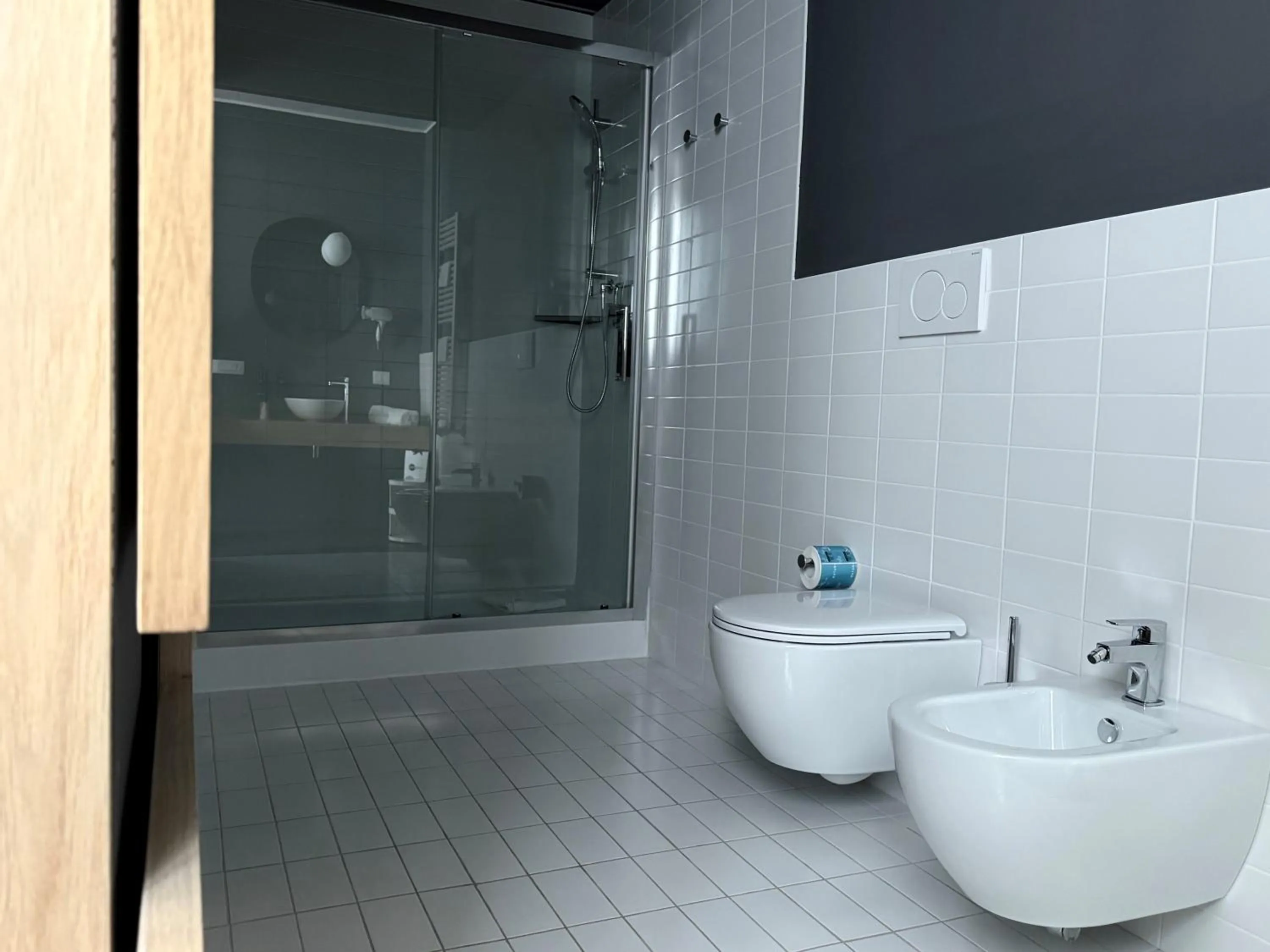 Shower in Camplus Hotel Roma Centro