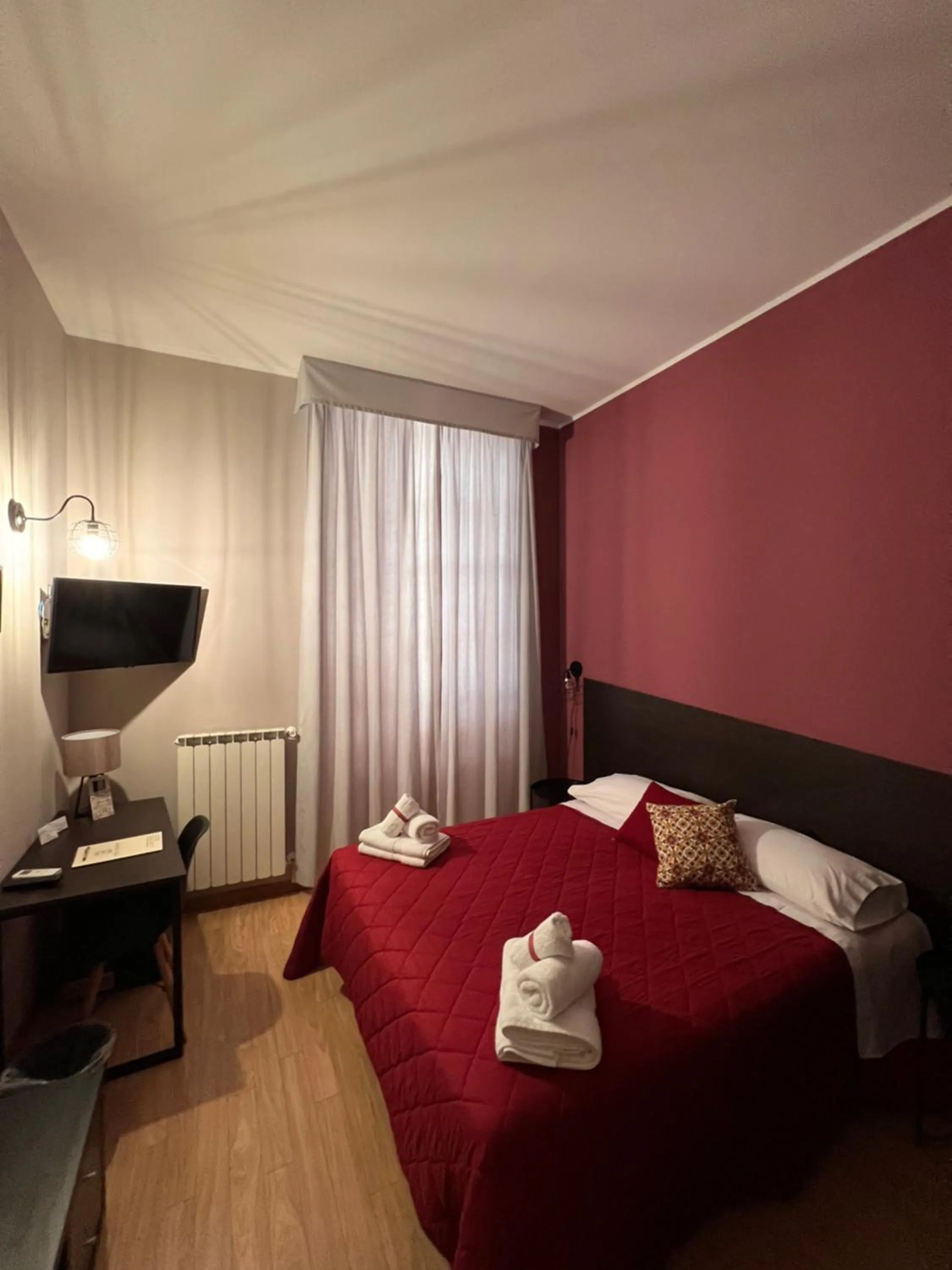 Bedroom, Bed in Hotel Marconi