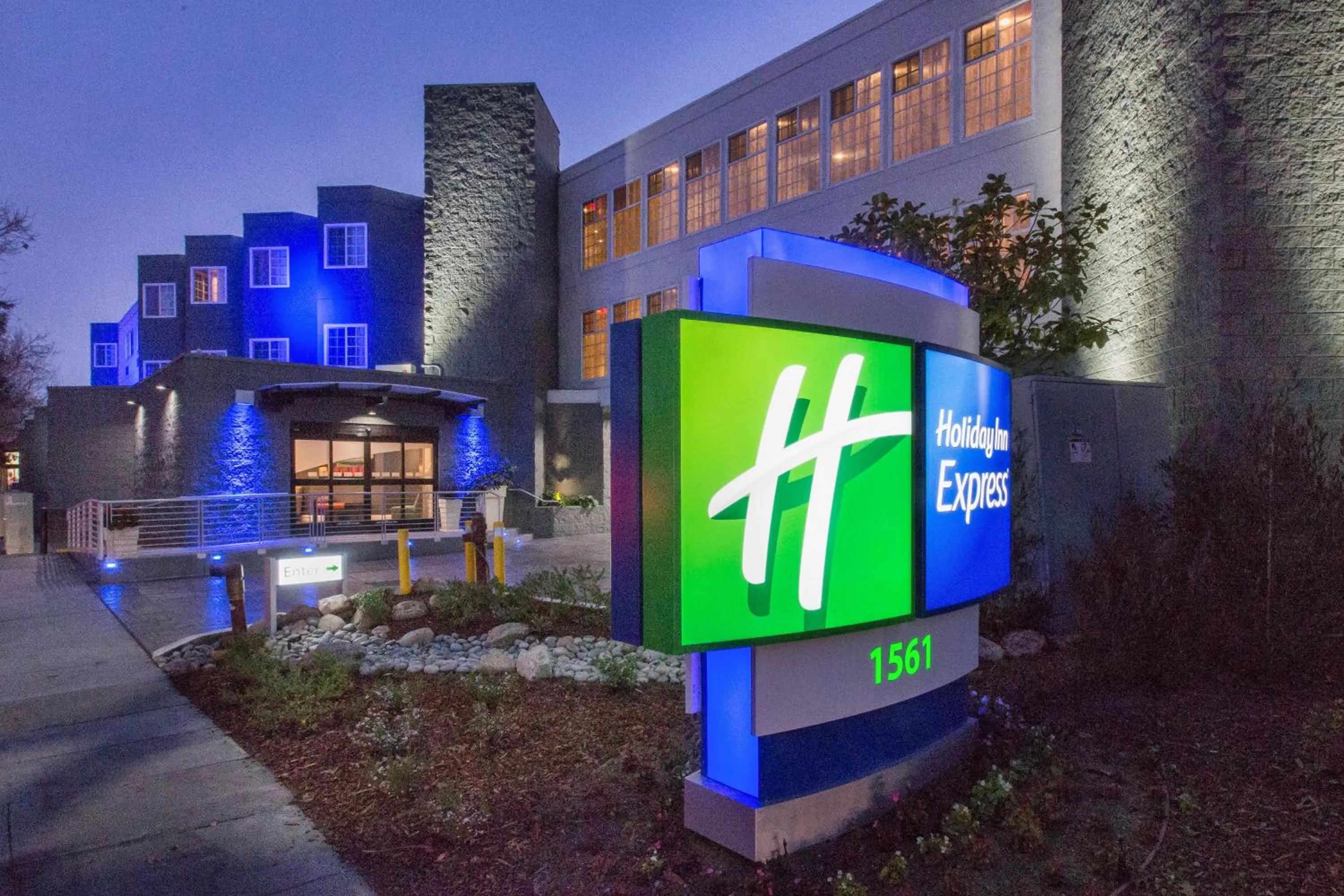 Property building in Holiday Inn Express Mountain View South Palo Alto by IHG