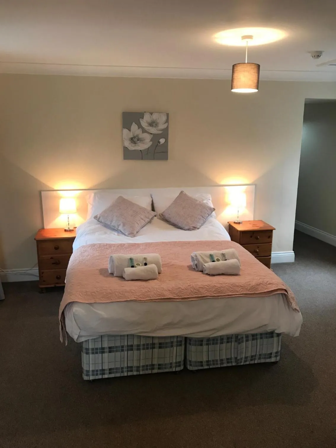 Bedroom, Bed in The Maxwell Arms Hotel