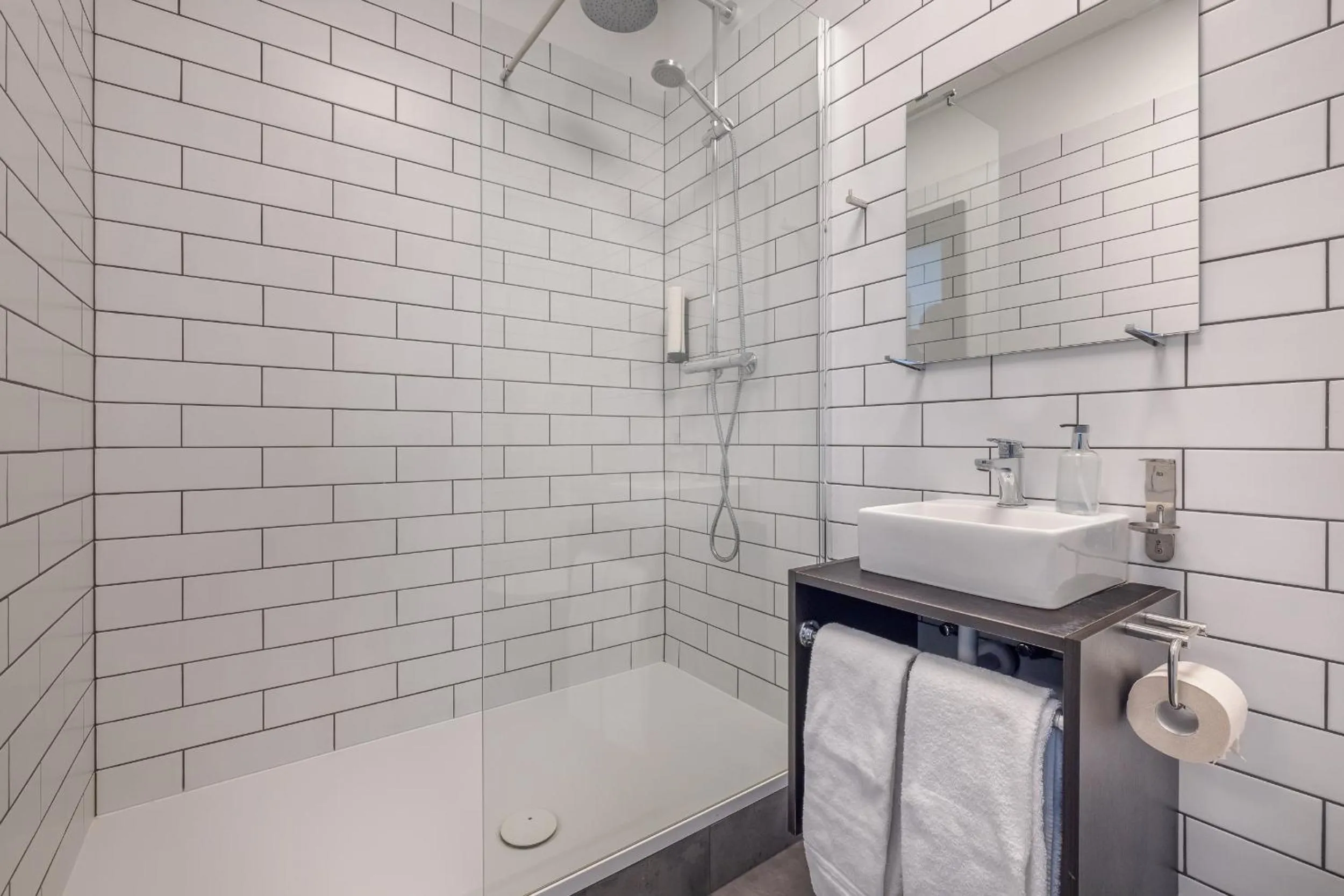 Bathroom in ABC Hotel by Reykjavik Keflavik Airport