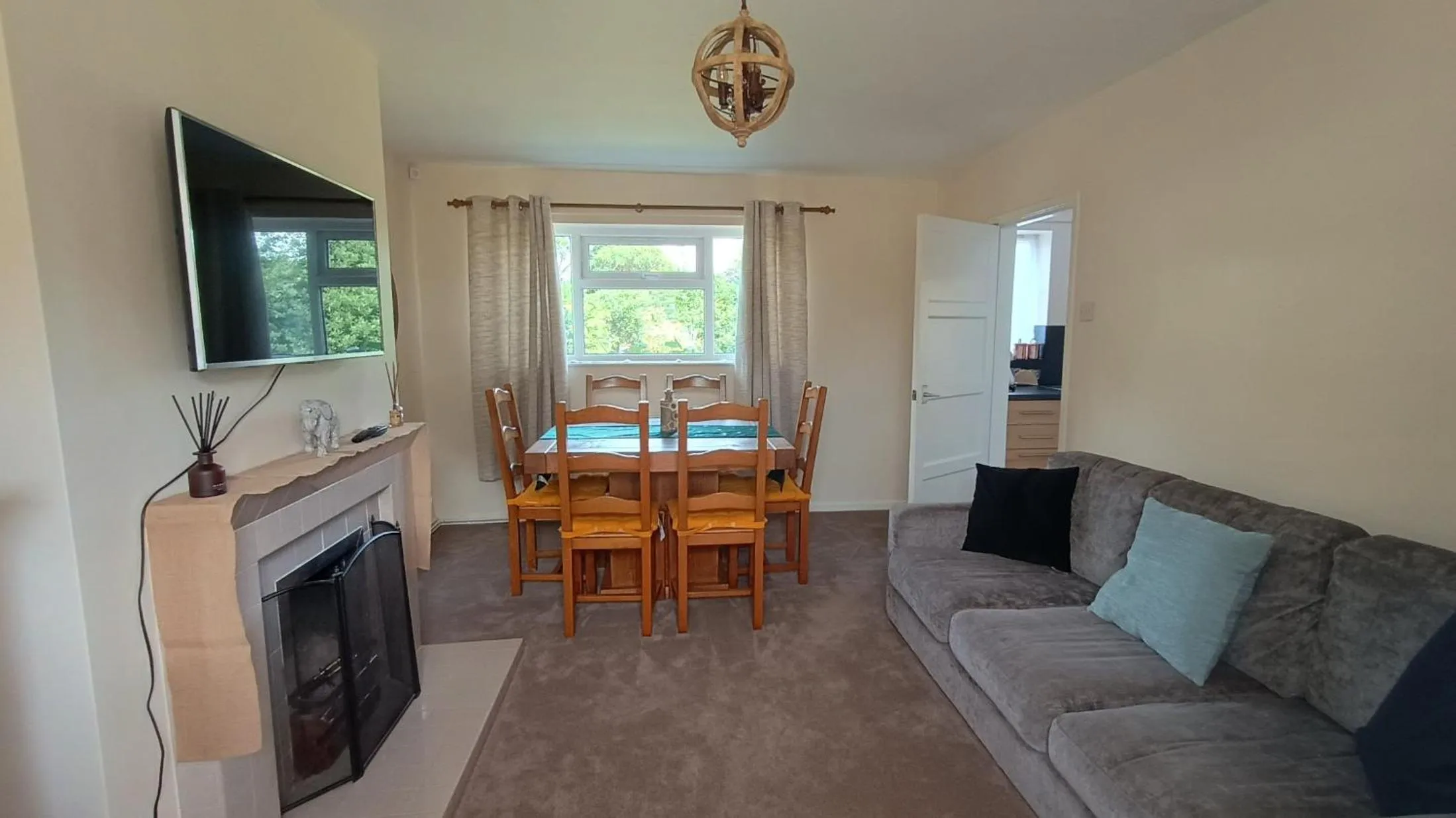 Communal lounge/ TV room in The Shoulder at Hardstoft