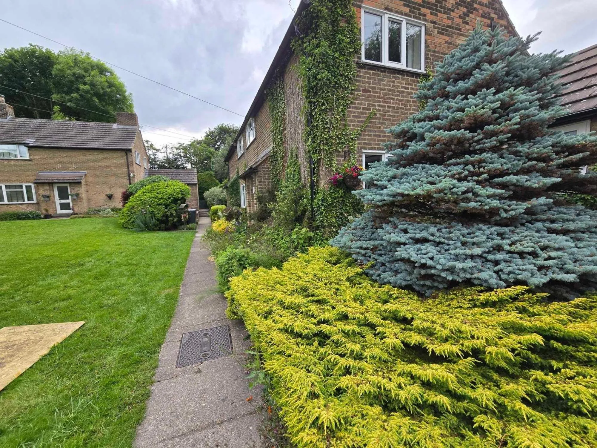 Property building in The Shoulder at Hardstoft