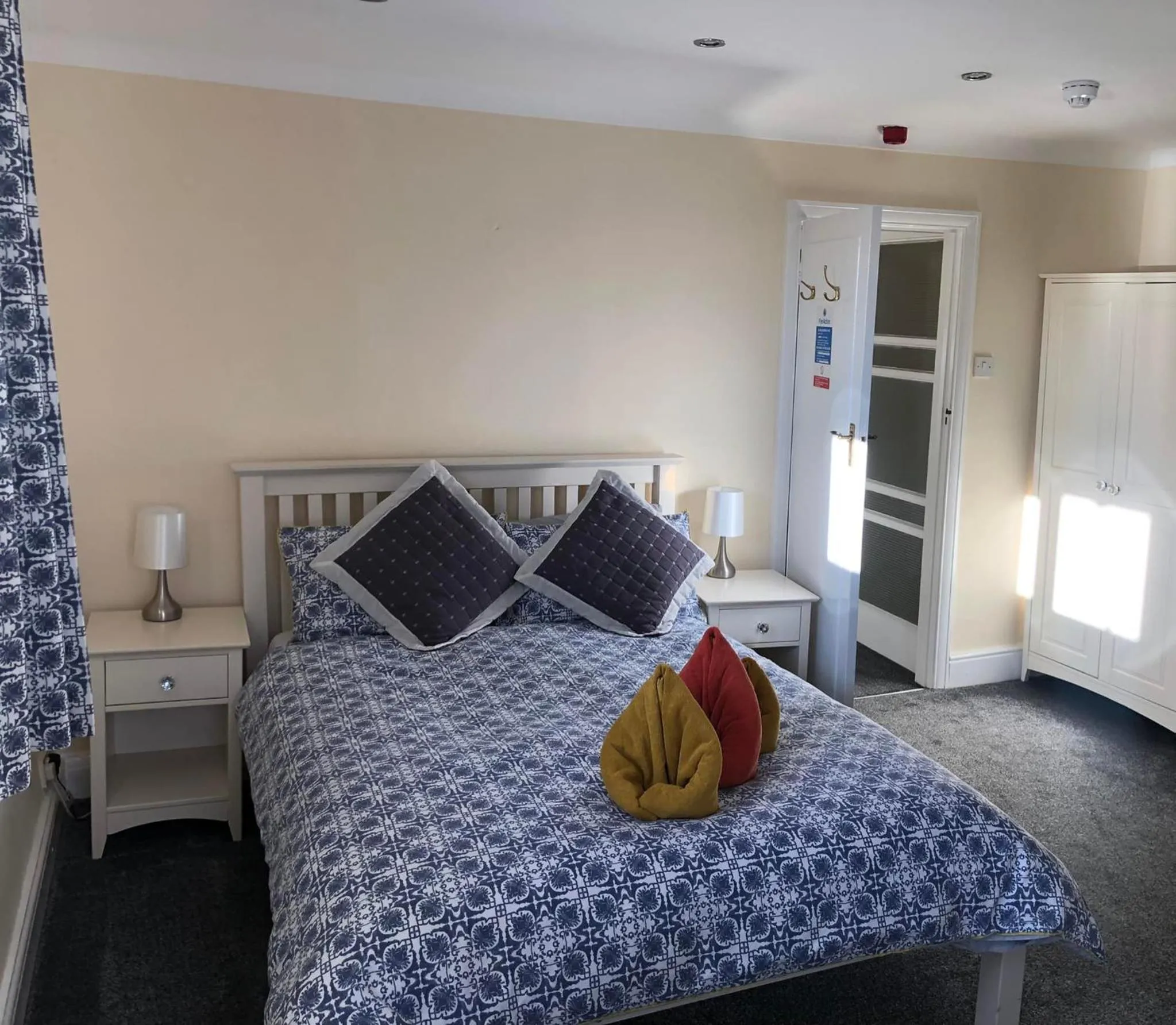 Bed in The Shoulder at Hardstoft