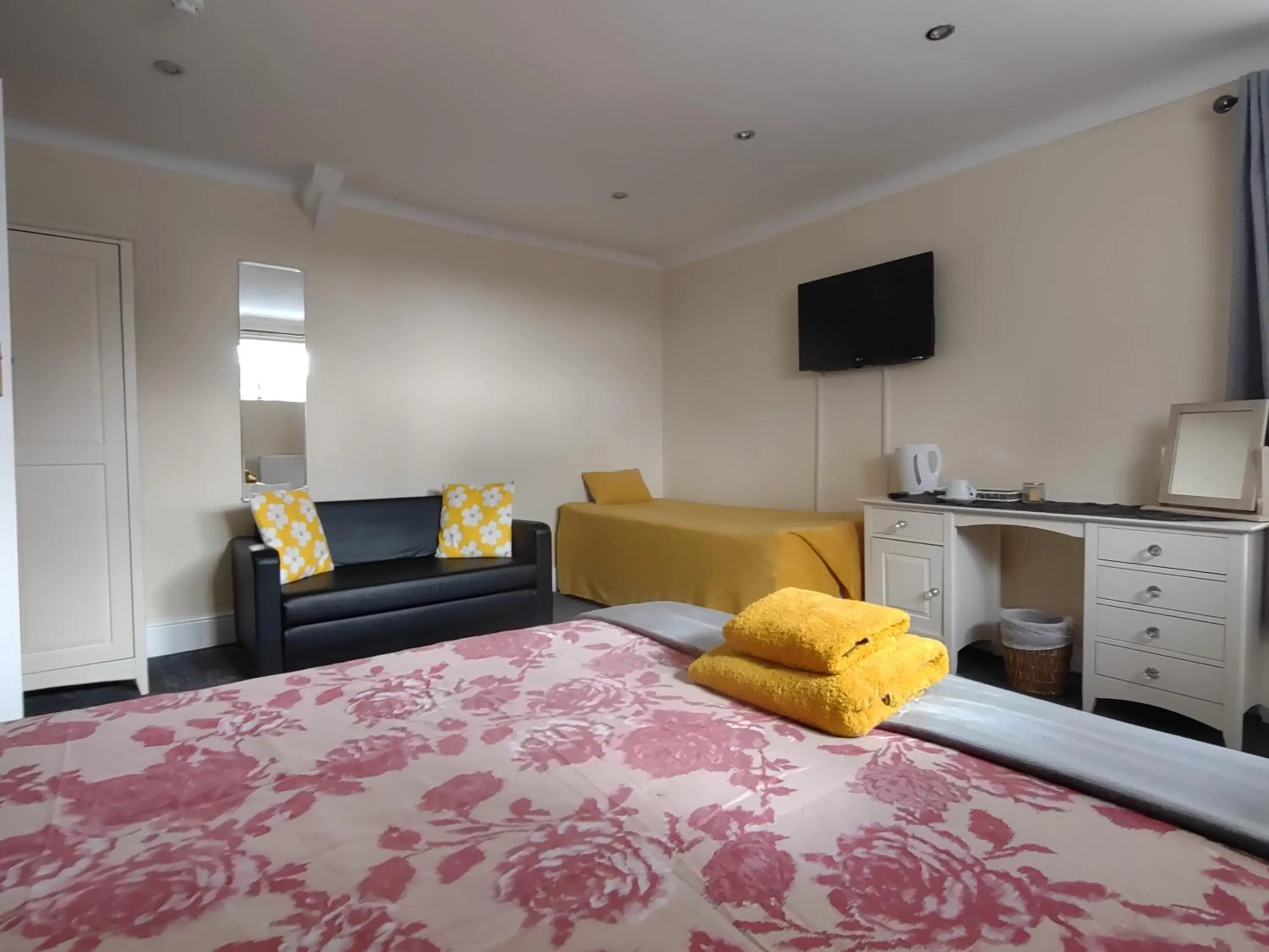 Bed in The Shoulder at Hardstoft