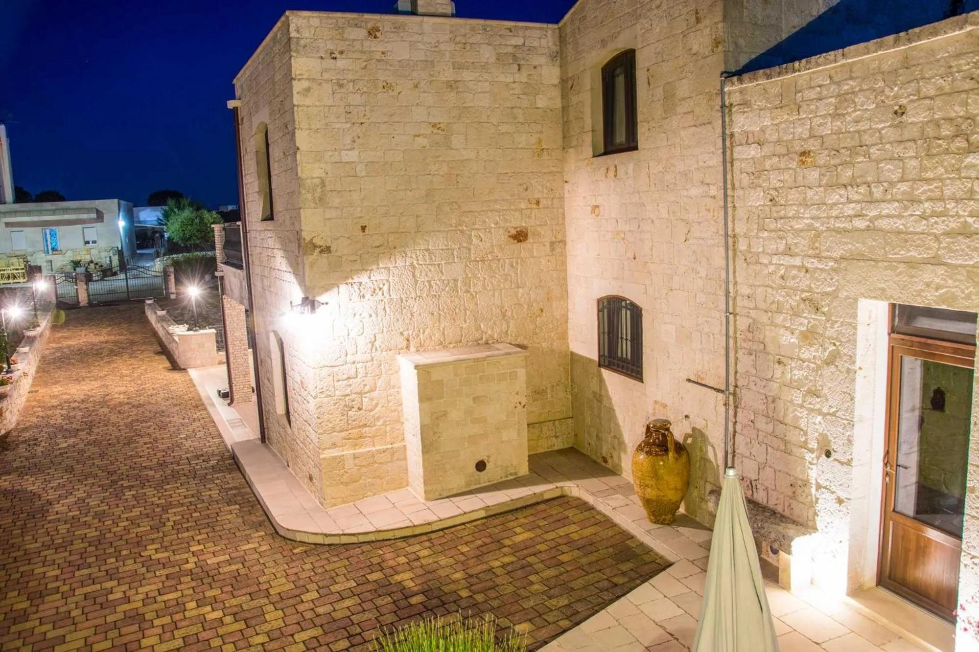 Facade/entrance in Trullo Sweet Trullo