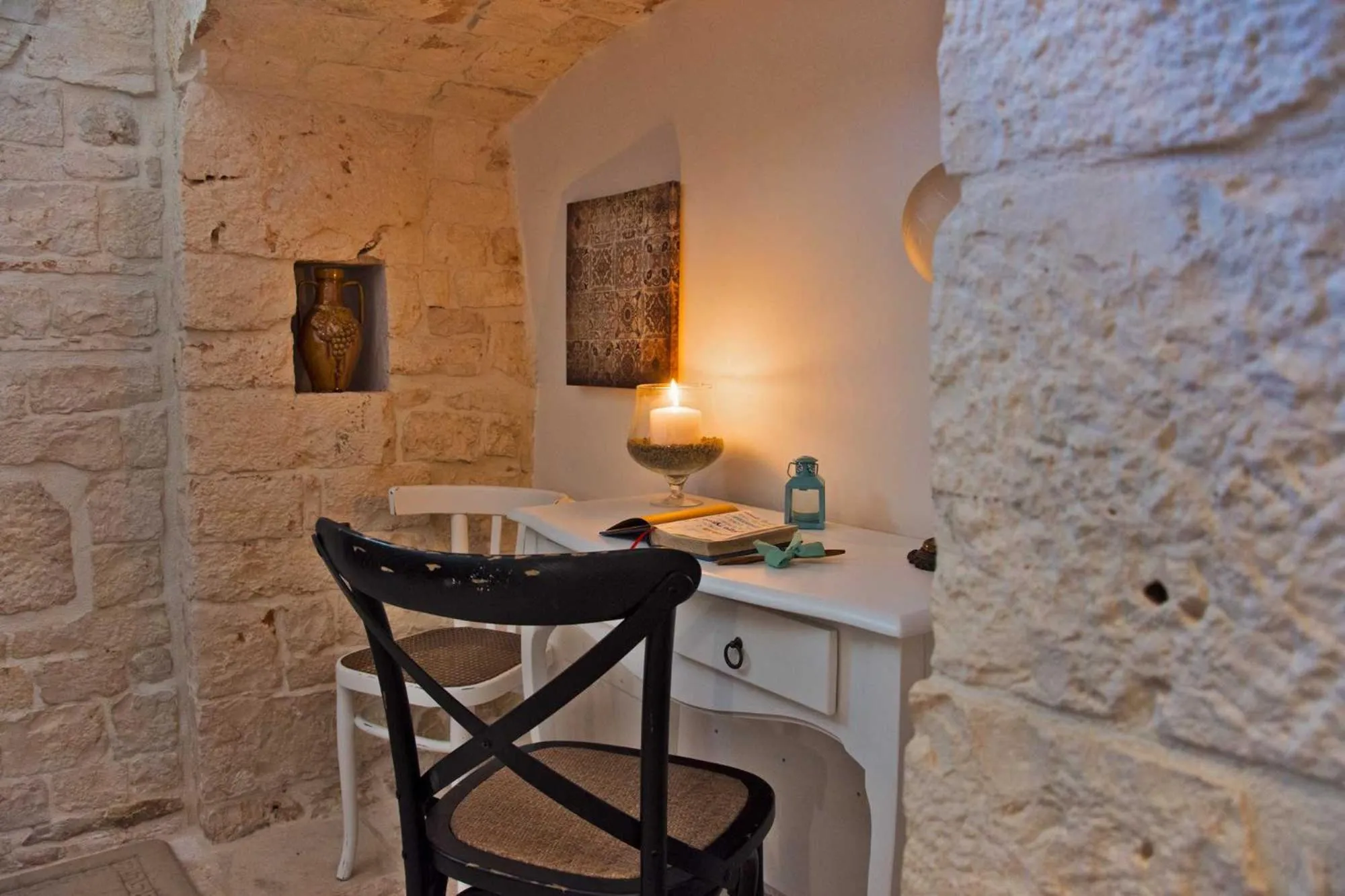 Dining area in Trullo Sweet Trullo