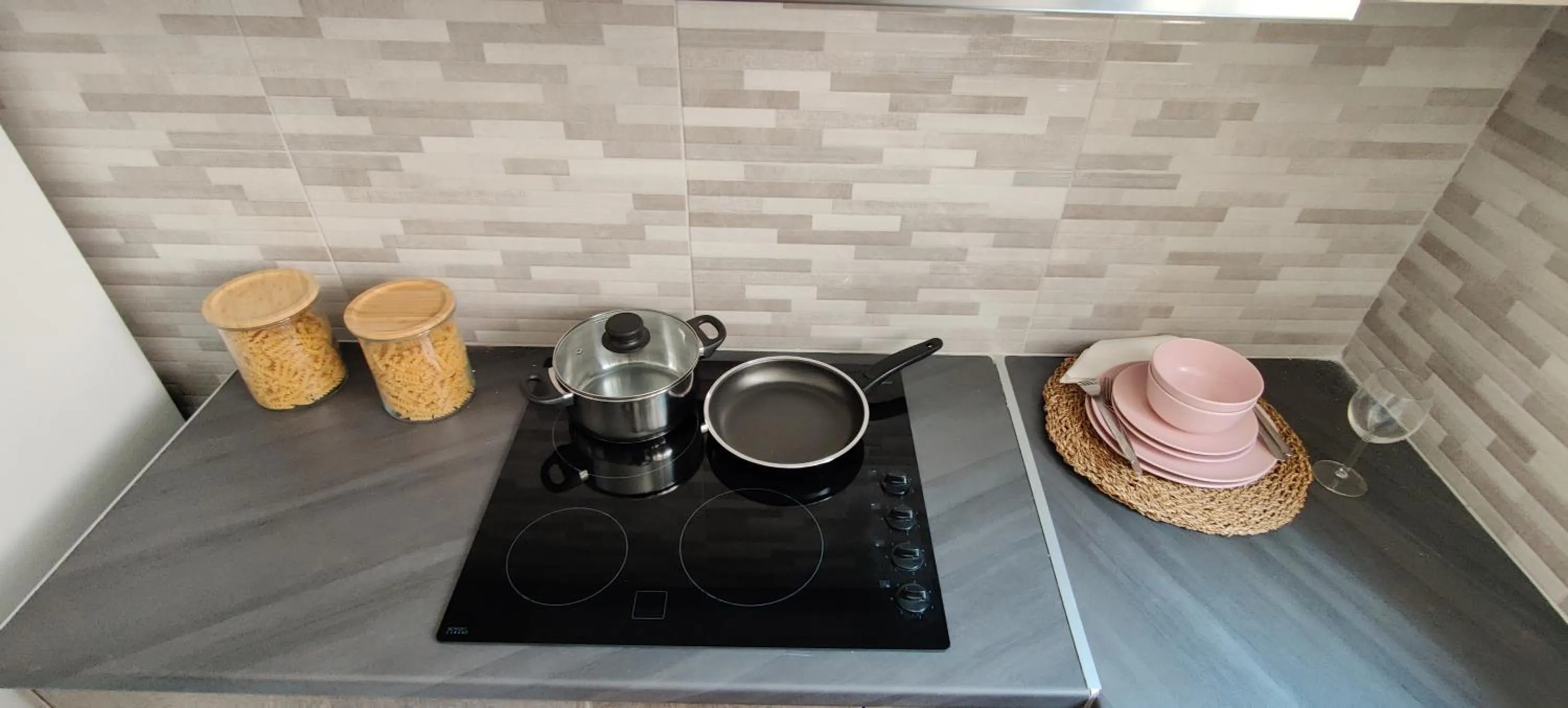 Kitchen or kitchenette in WSD Glory I Hotel Apartment