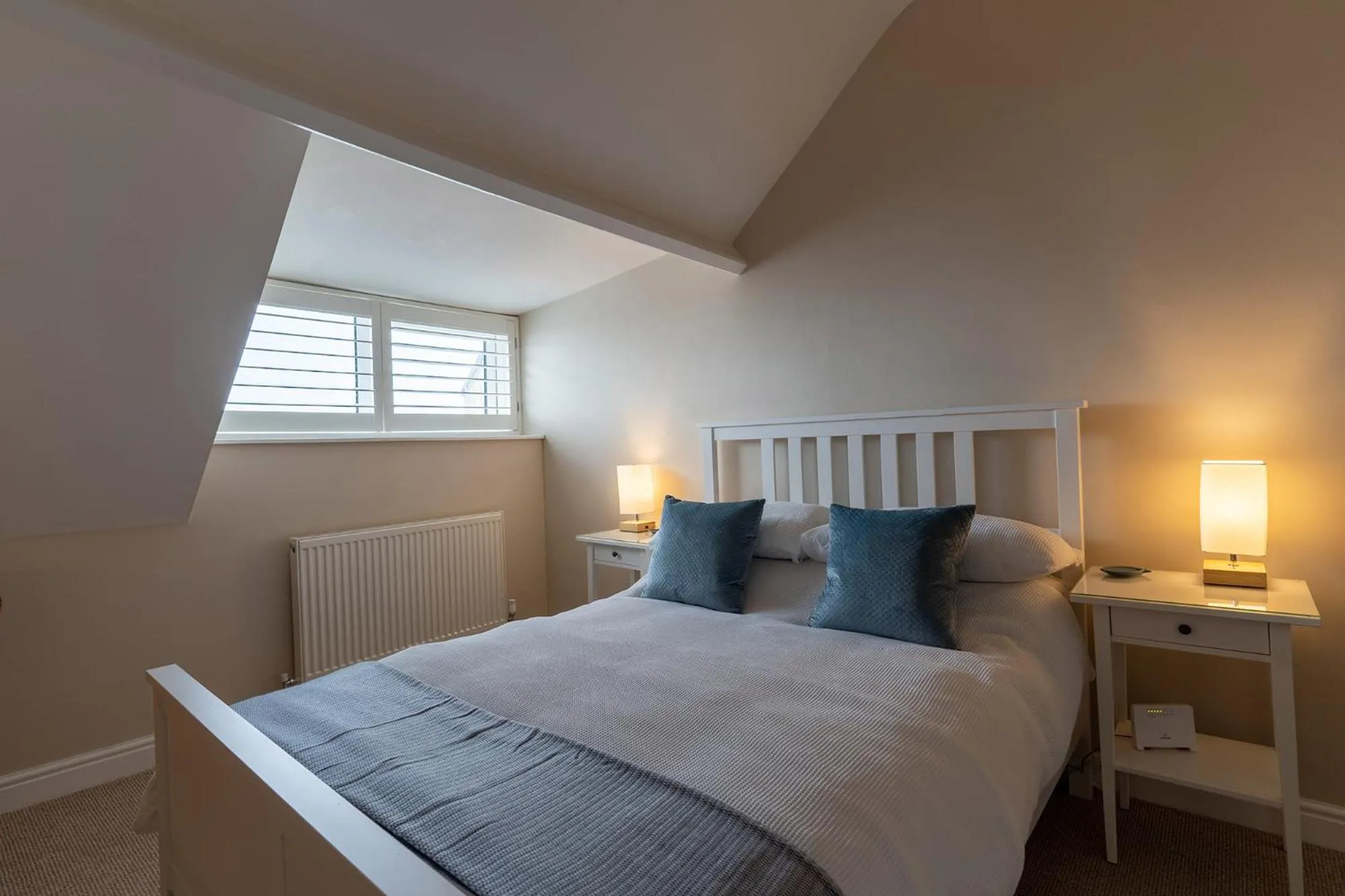 Bedroom, Bed in Stowaways Loft