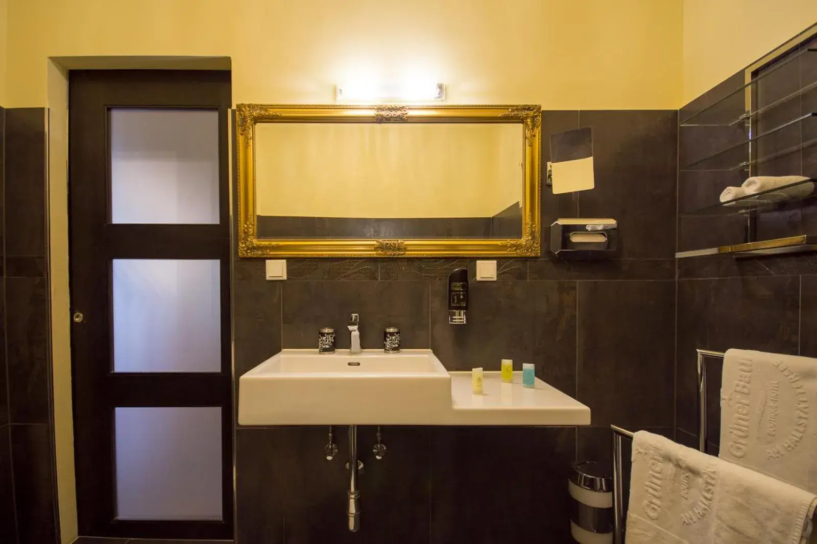 Superior Suite in Seehotel Grüner Baum Superior Suite in Seehotel Grüner Baum