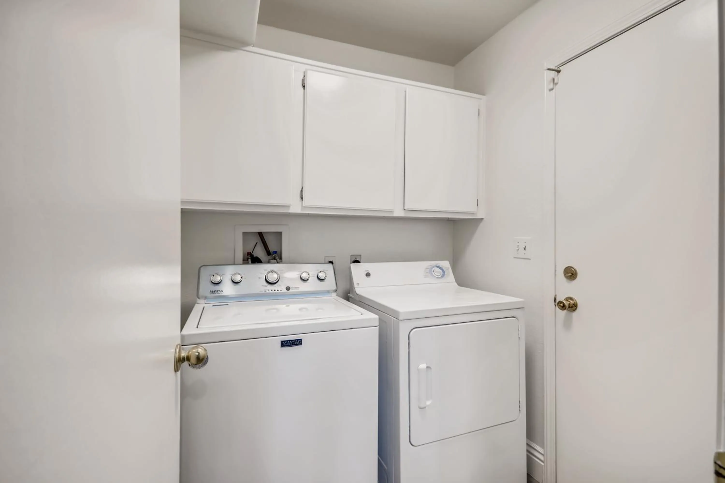 Other in Luxurious House With A Pool, Spa, and Patio, Sleeps 6 Comfortably