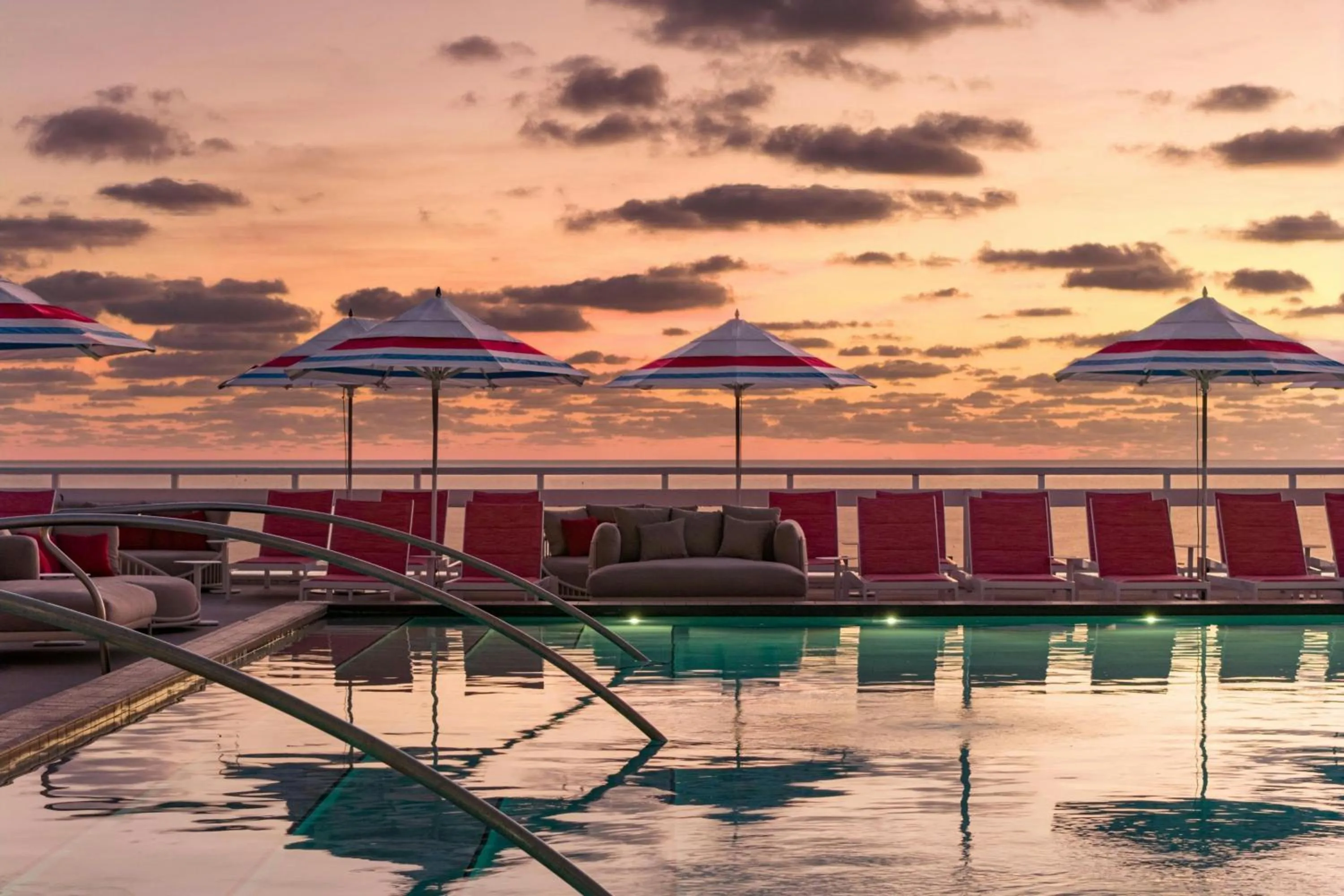 Swimming pool in W Fort Lauderdale