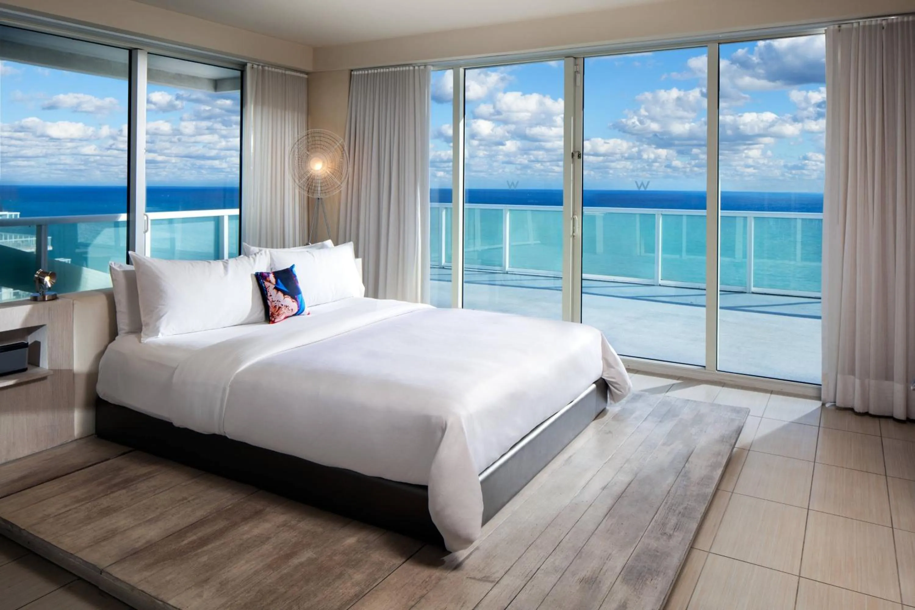 Photo of the whole room, Bed in W Fort Lauderdale
