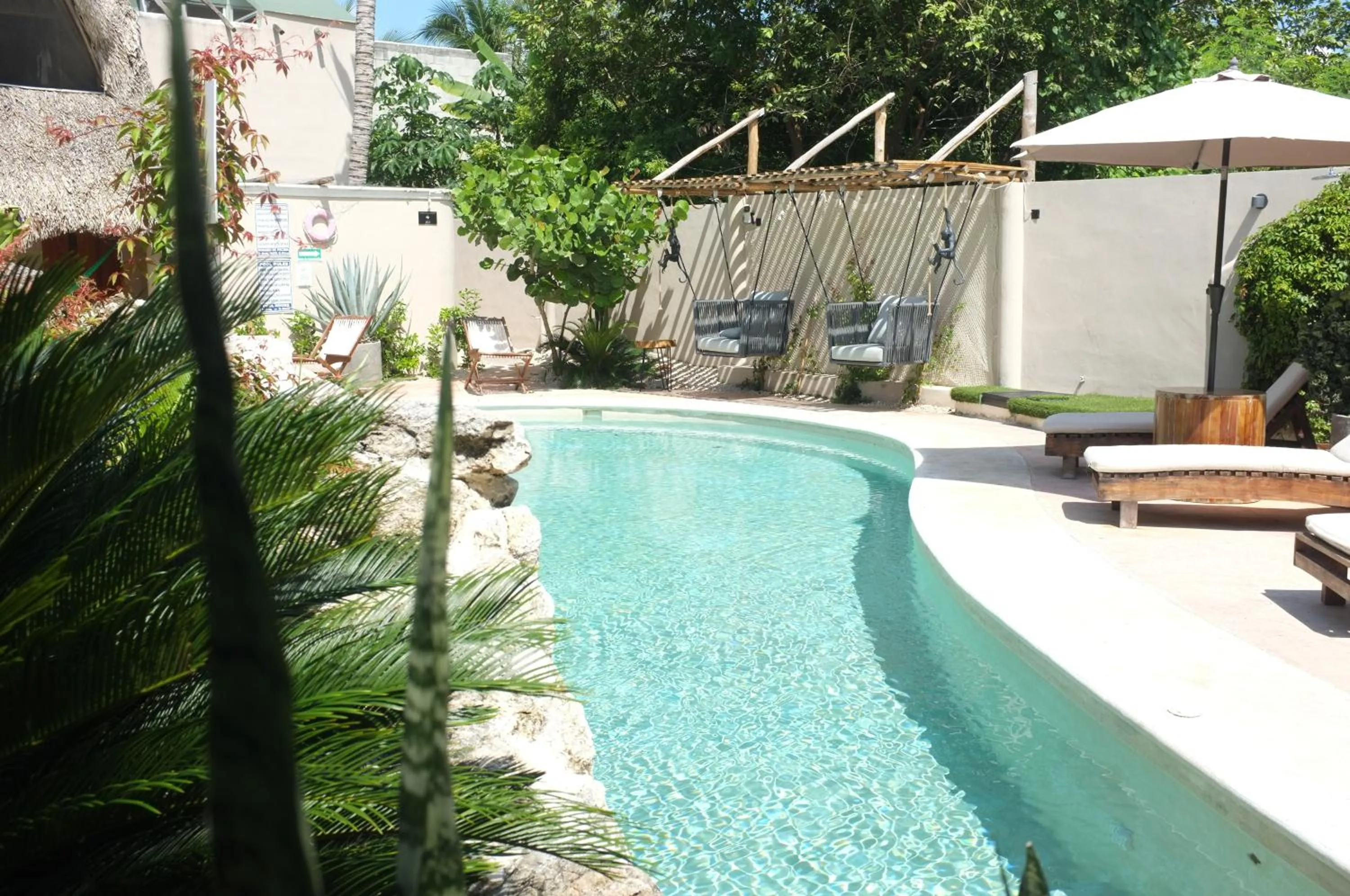 Pool view in Hotel Circulo Bacalar