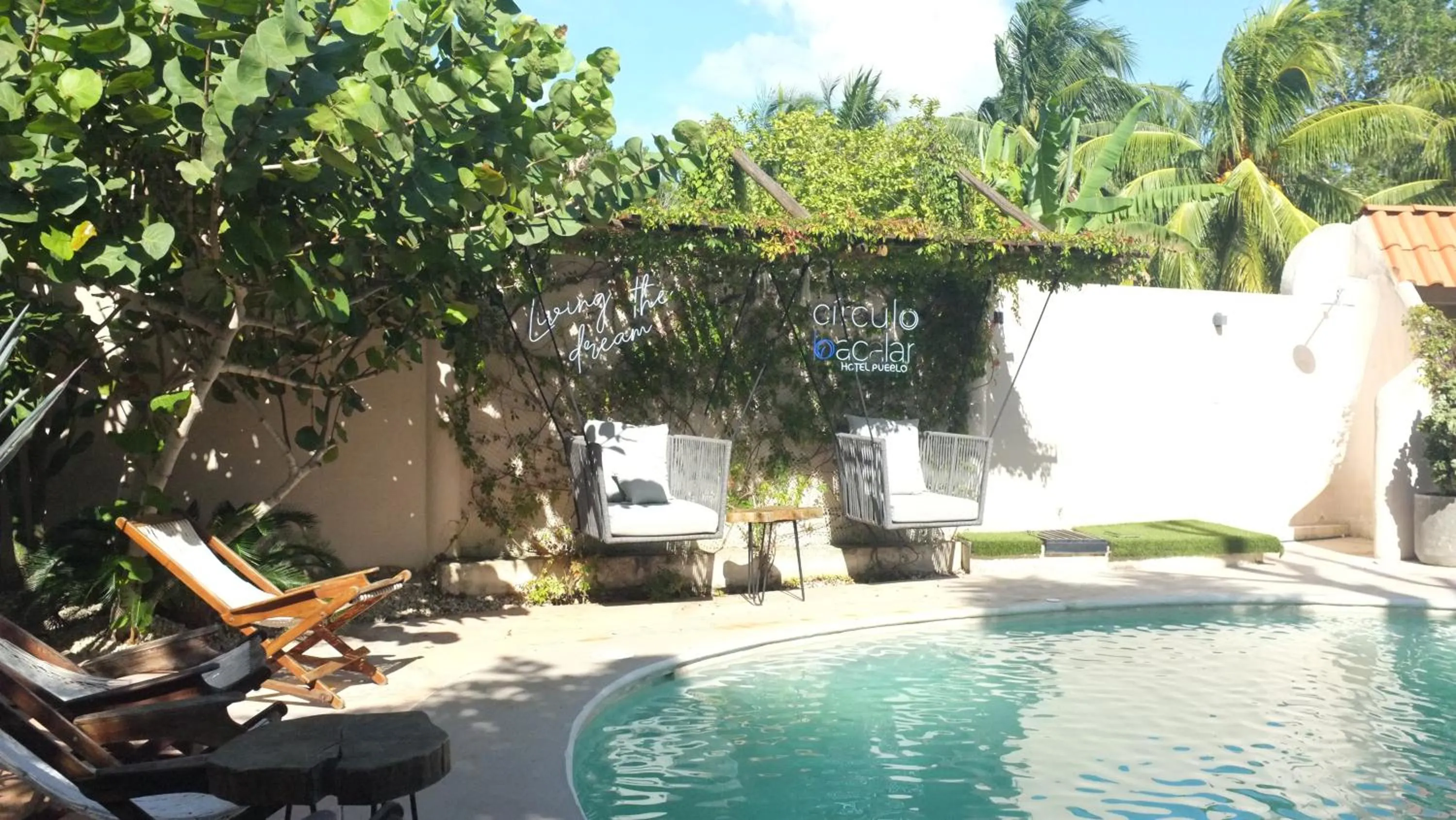 Garden in Hotel Circulo Bacalar