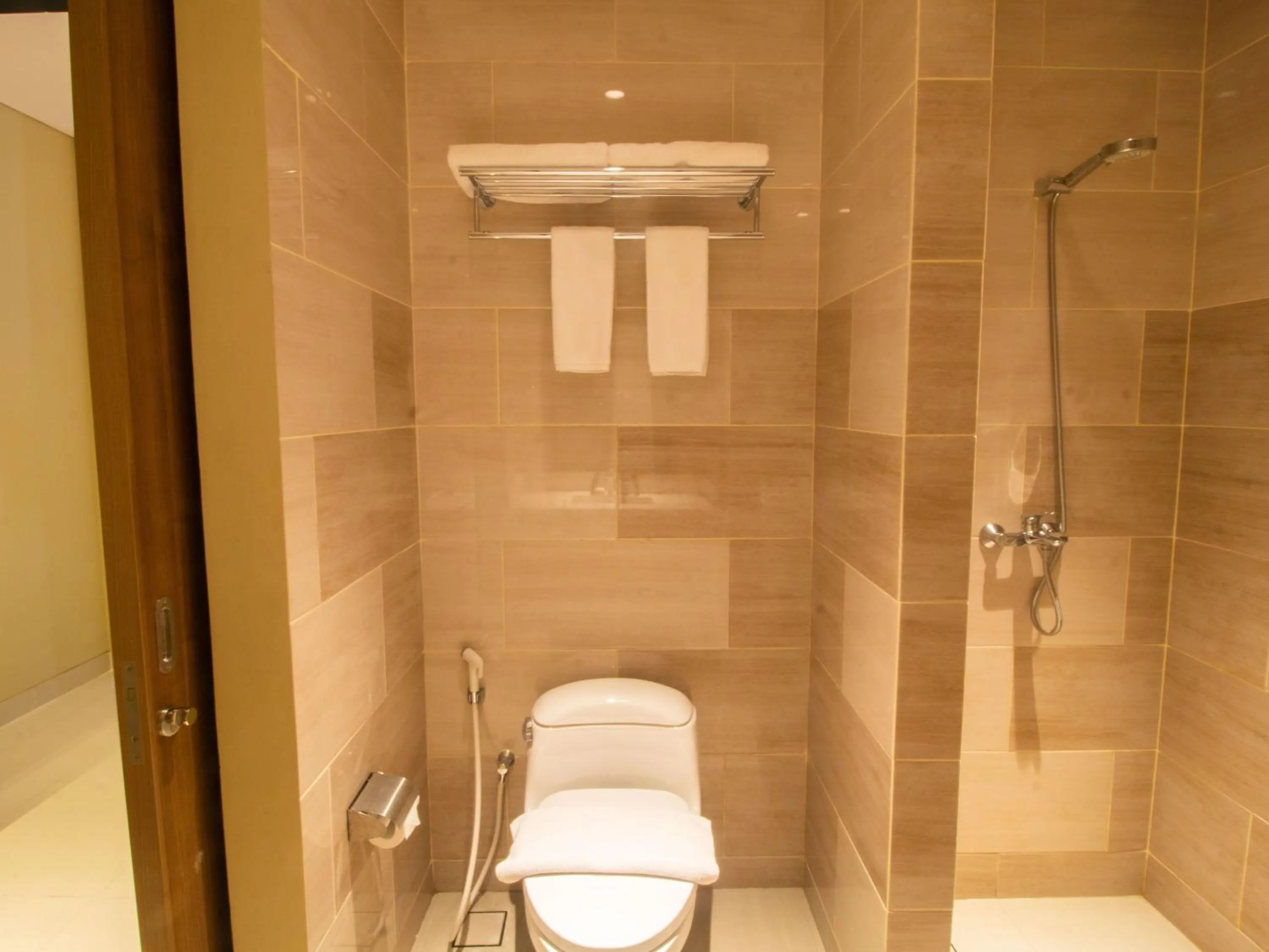 Bathroom in Prime Park Hotel & Convention Lombok
