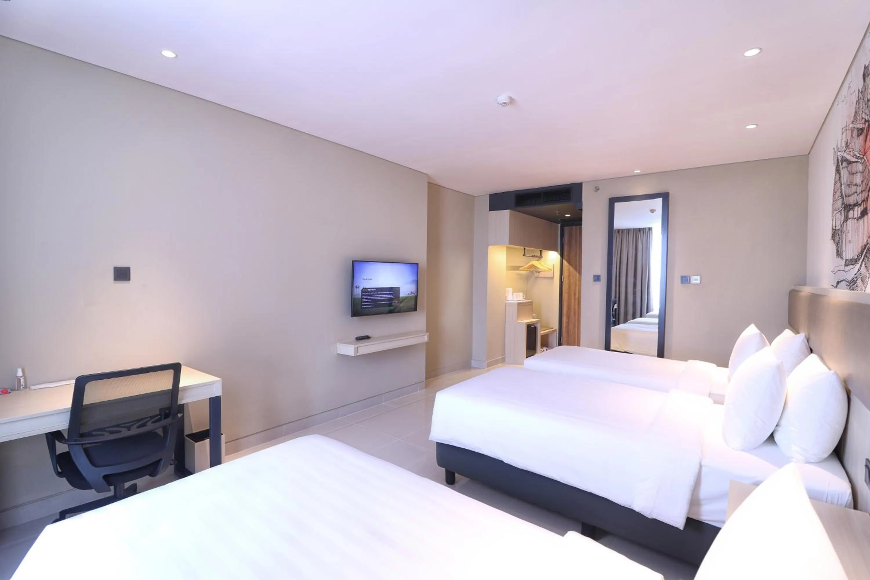 TV and multimedia, Bed in Prime Park Hotel & Convention Lombok