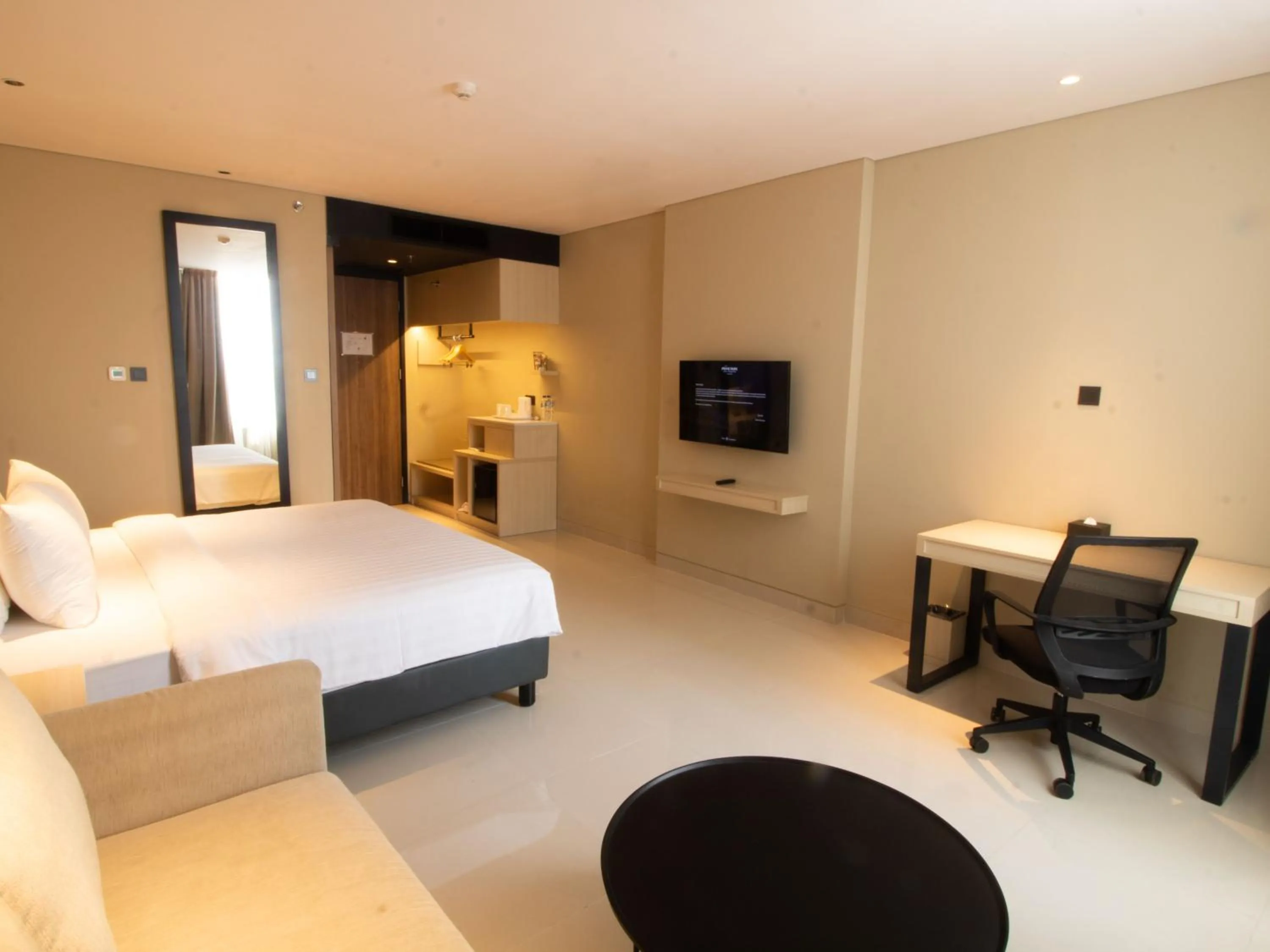 Bedroom, Bed in Prime Park Hotel & Convention Lombok