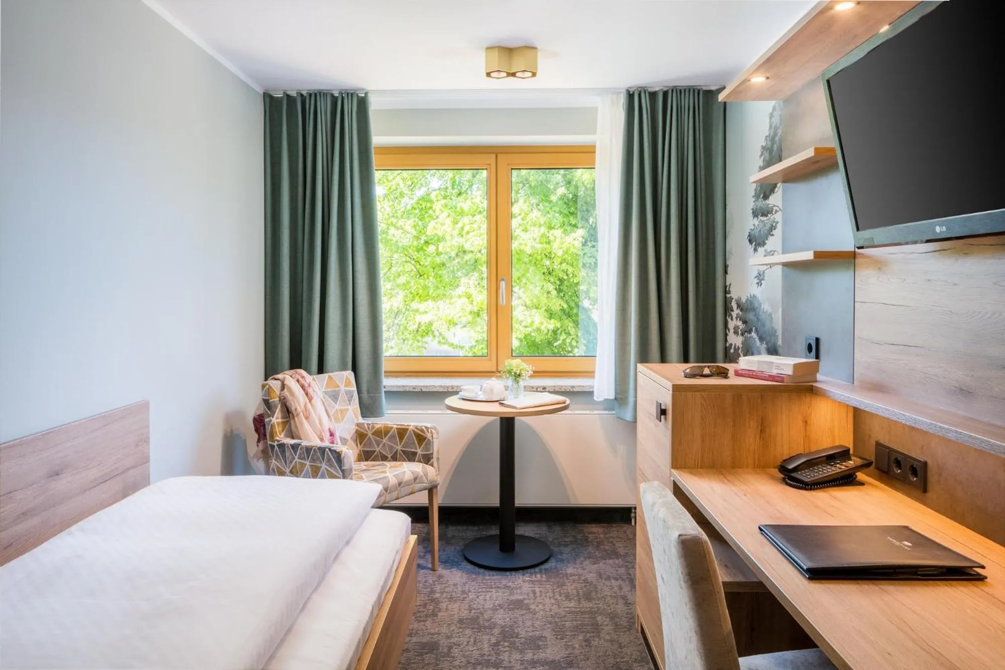 Photo of the whole room, Bed in Romantik Hotel Waldschlösschen