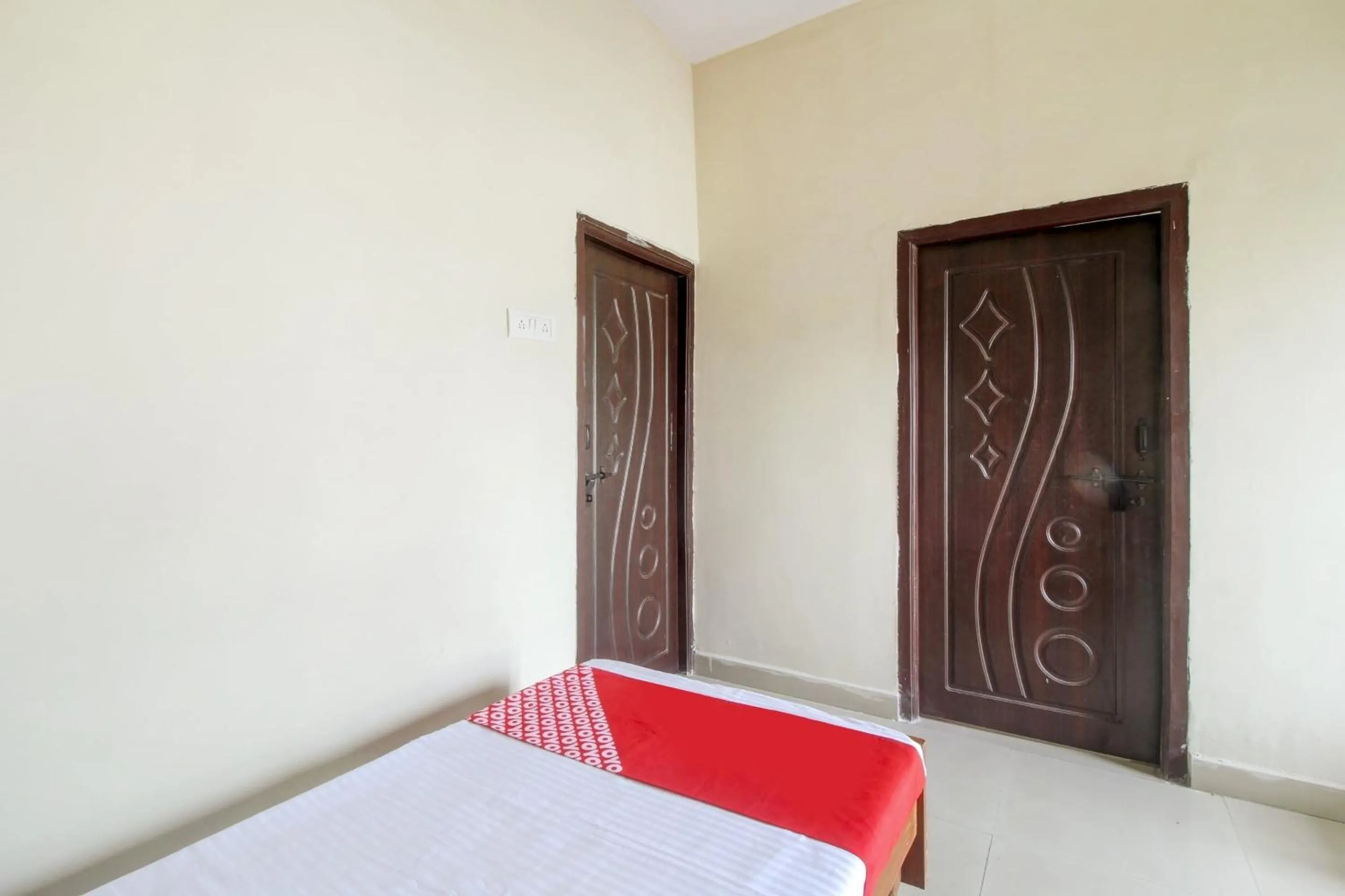 Bedroom, Bed in Hotel O HAPPY RESIDENCY