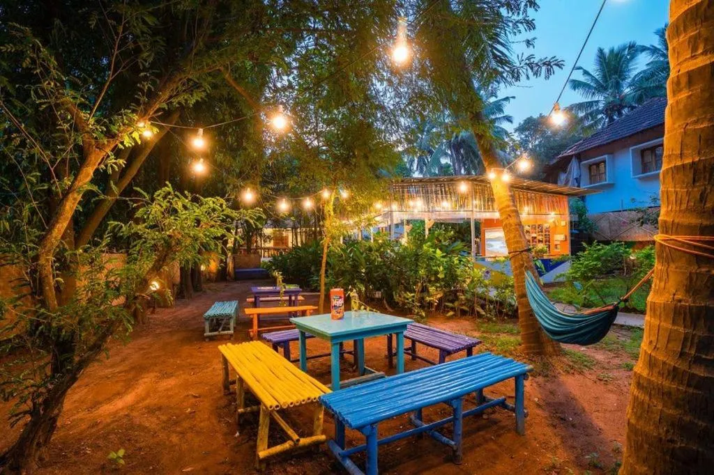 goSTOPS Lite Goa, Calangute