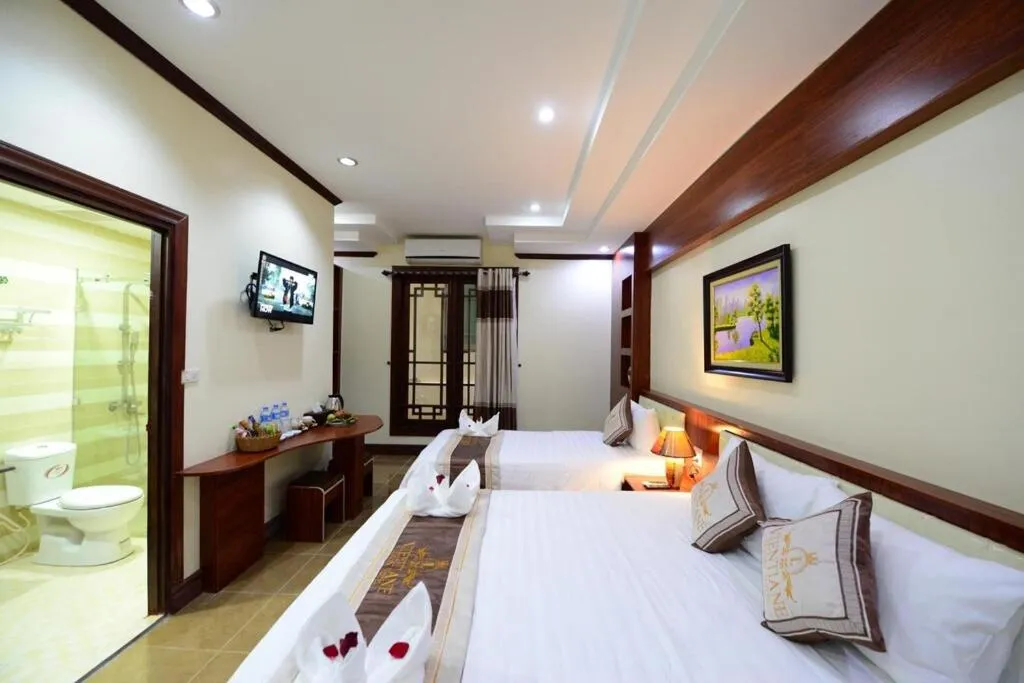Bed in Vientiane Luxury Hotel