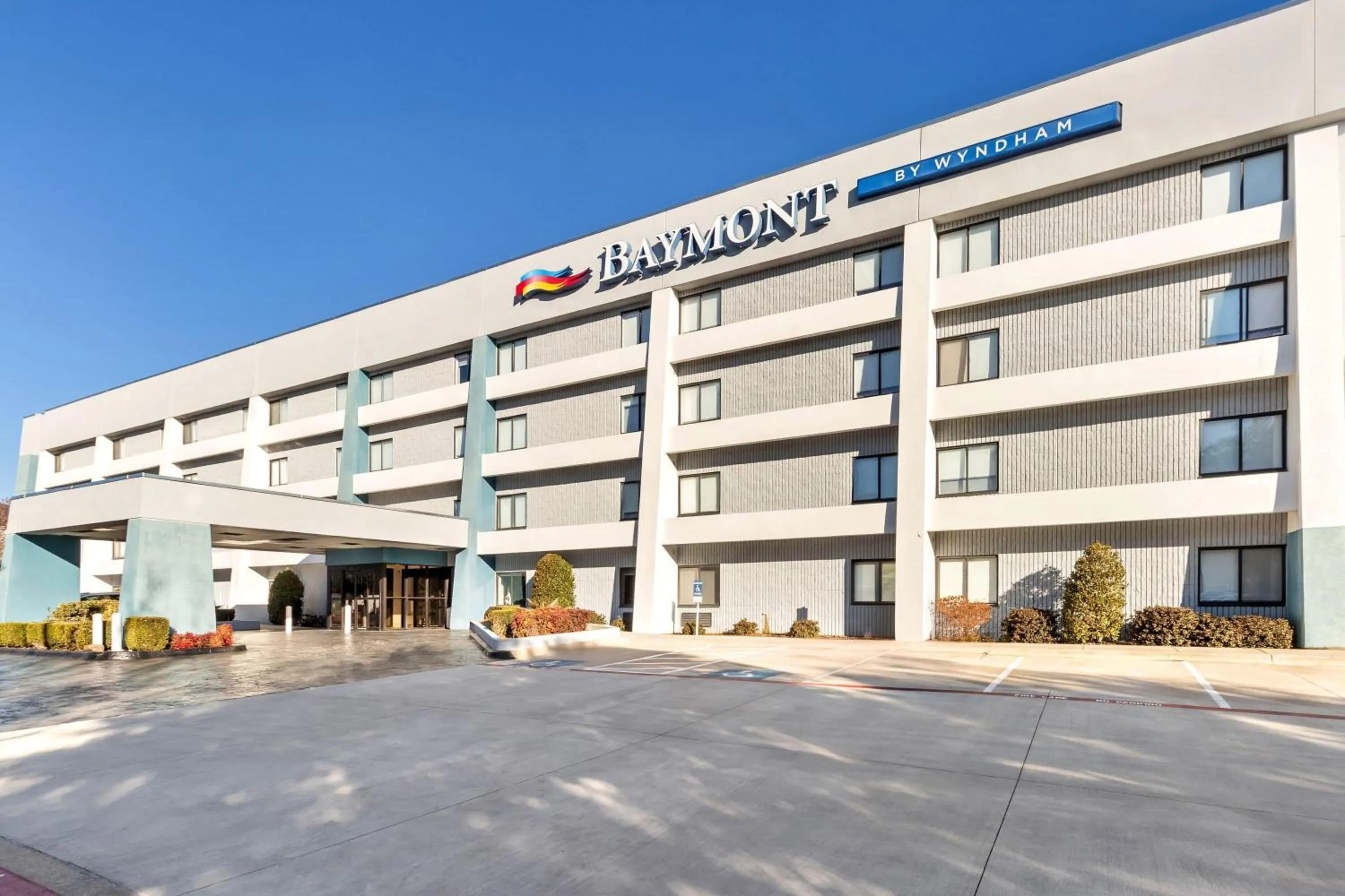 Property building in Baymont by Wyndham Arlington At Six Flags Dr