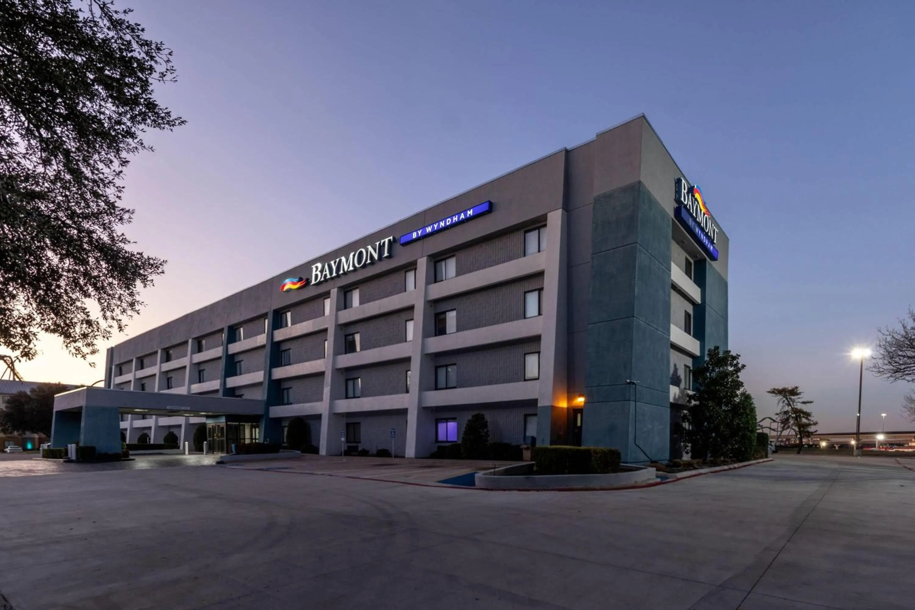 Property building in Baymont by Wyndham Arlington At Six Flags Dr