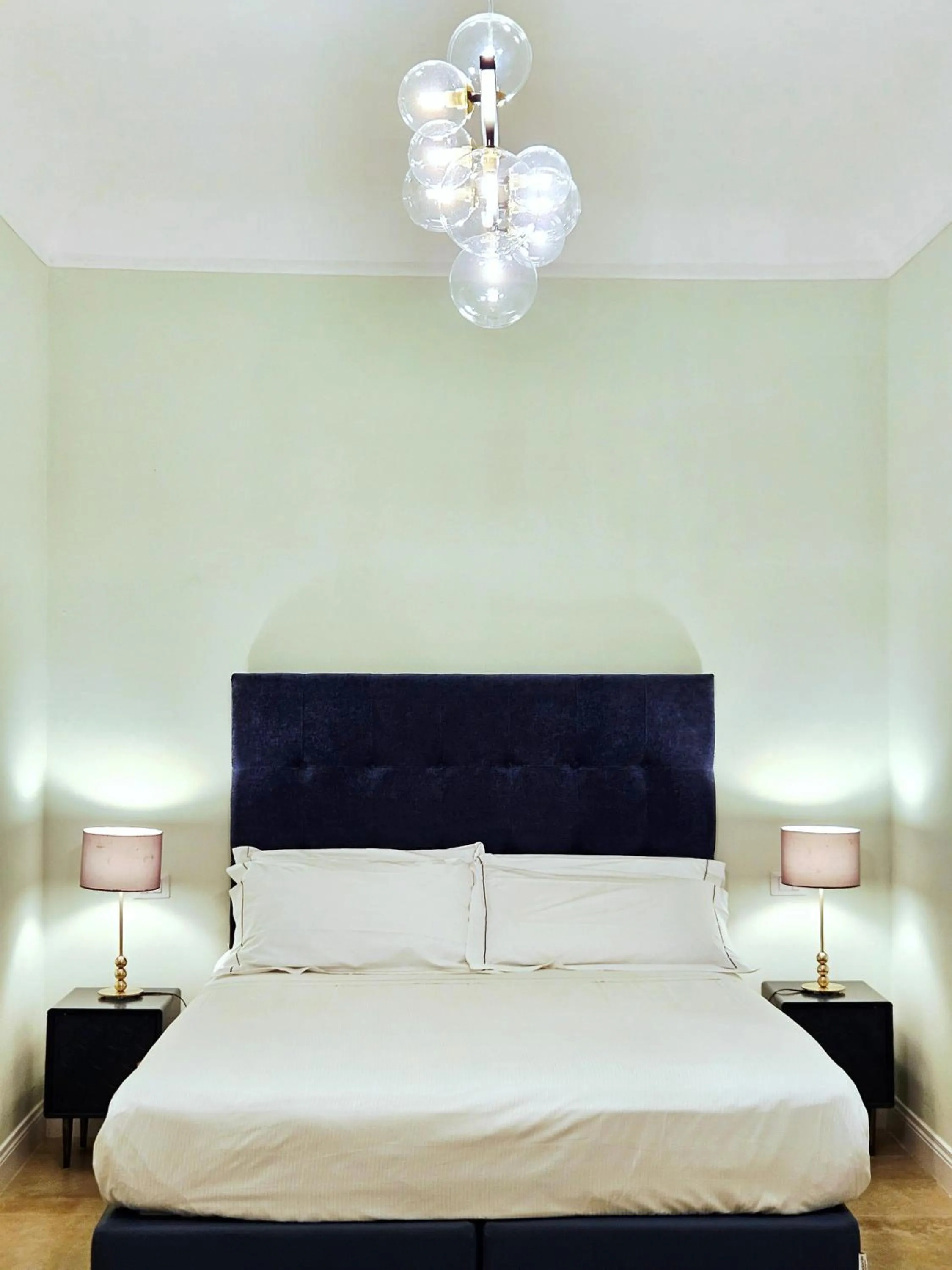 Bed in SPIRIT OF FLORENCE Boutique Rooms