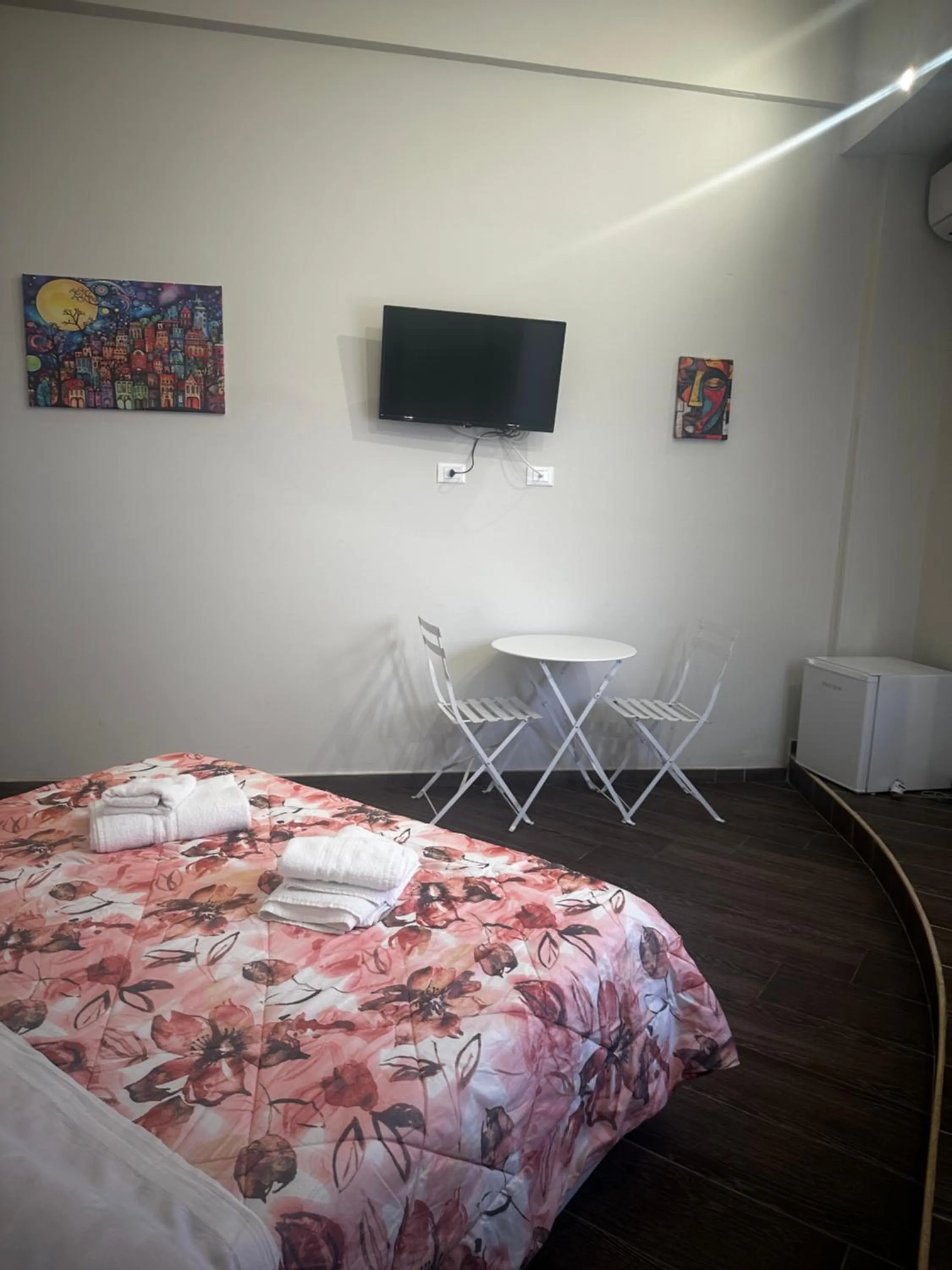 Photo of the whole room, Bed in B&B Scilla Town