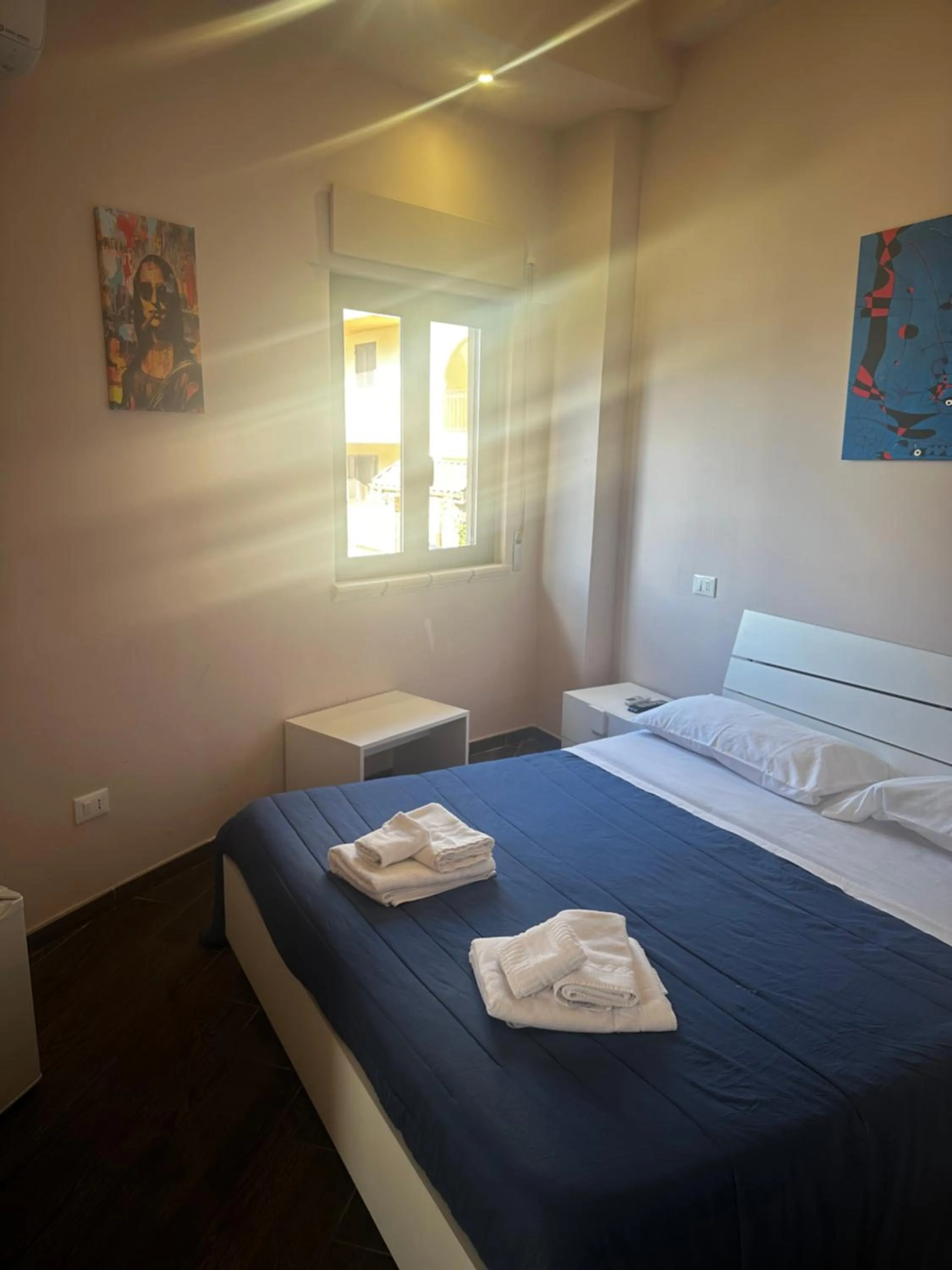 Photo of the whole room, Bed in B&B Scilla Town