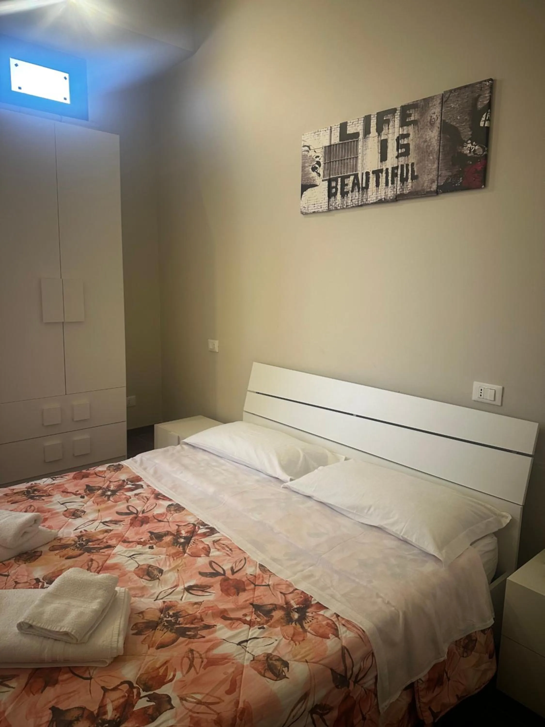 Photo of the whole room, Bed in B&B Scilla Town