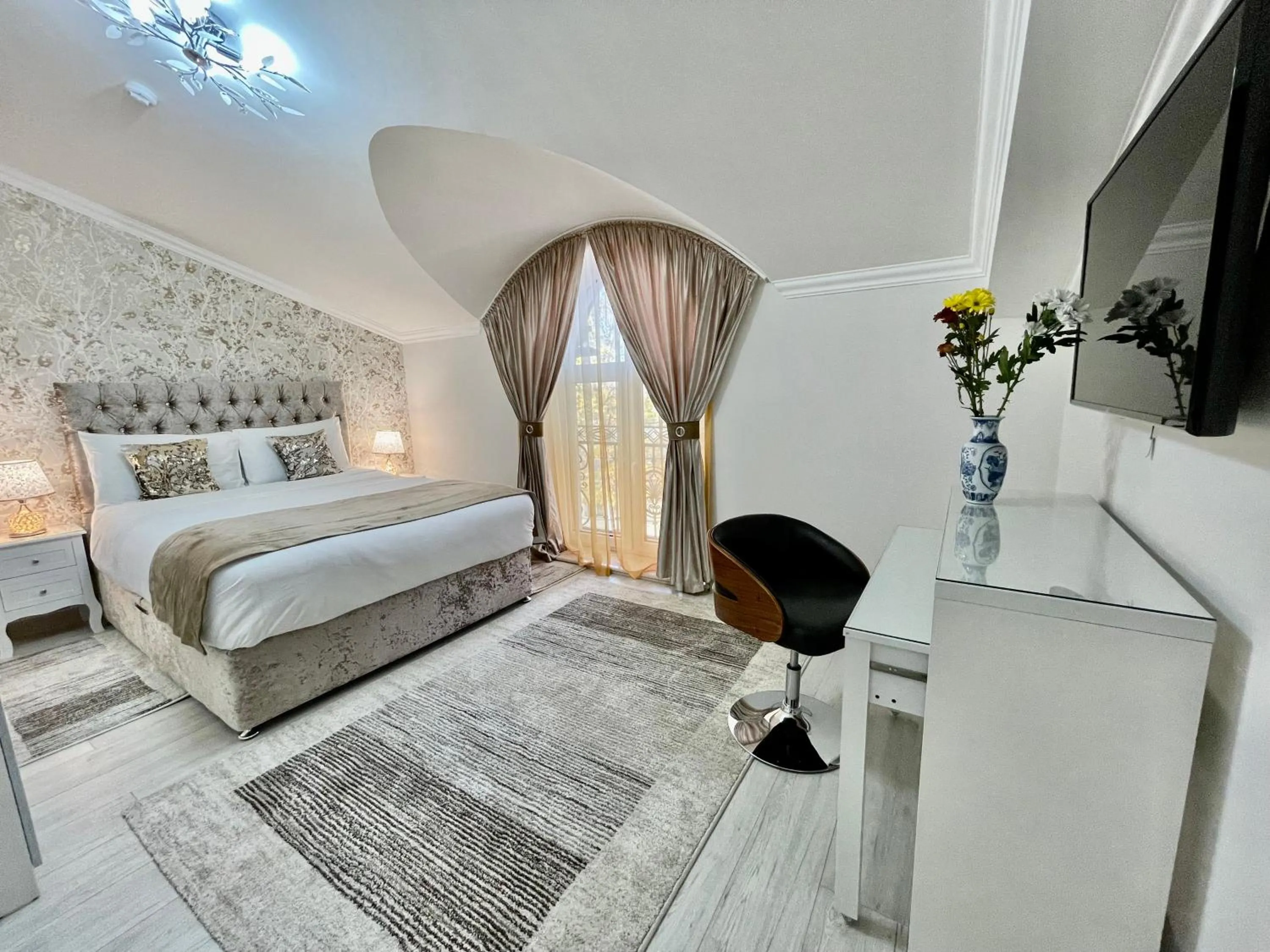 Photo of the whole room, Bed in Premier City Apart Hotel Chisinau